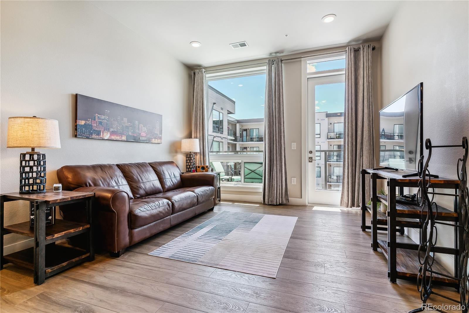 20 Wilcox Street Unit: 621