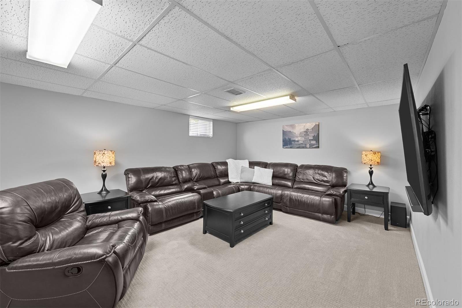 6274 S Oneida Way