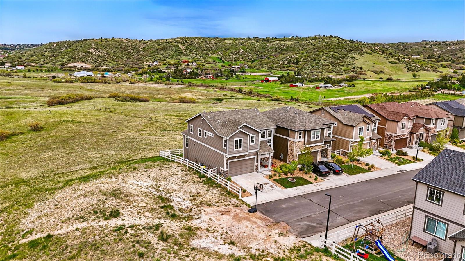 2511 Loon Lane