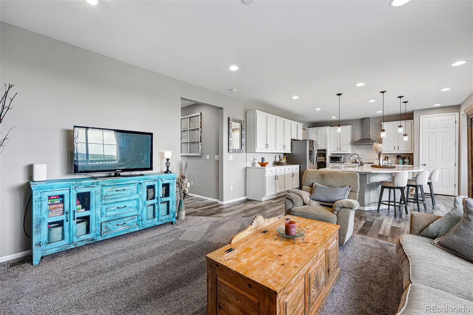 2511 Loon Lane