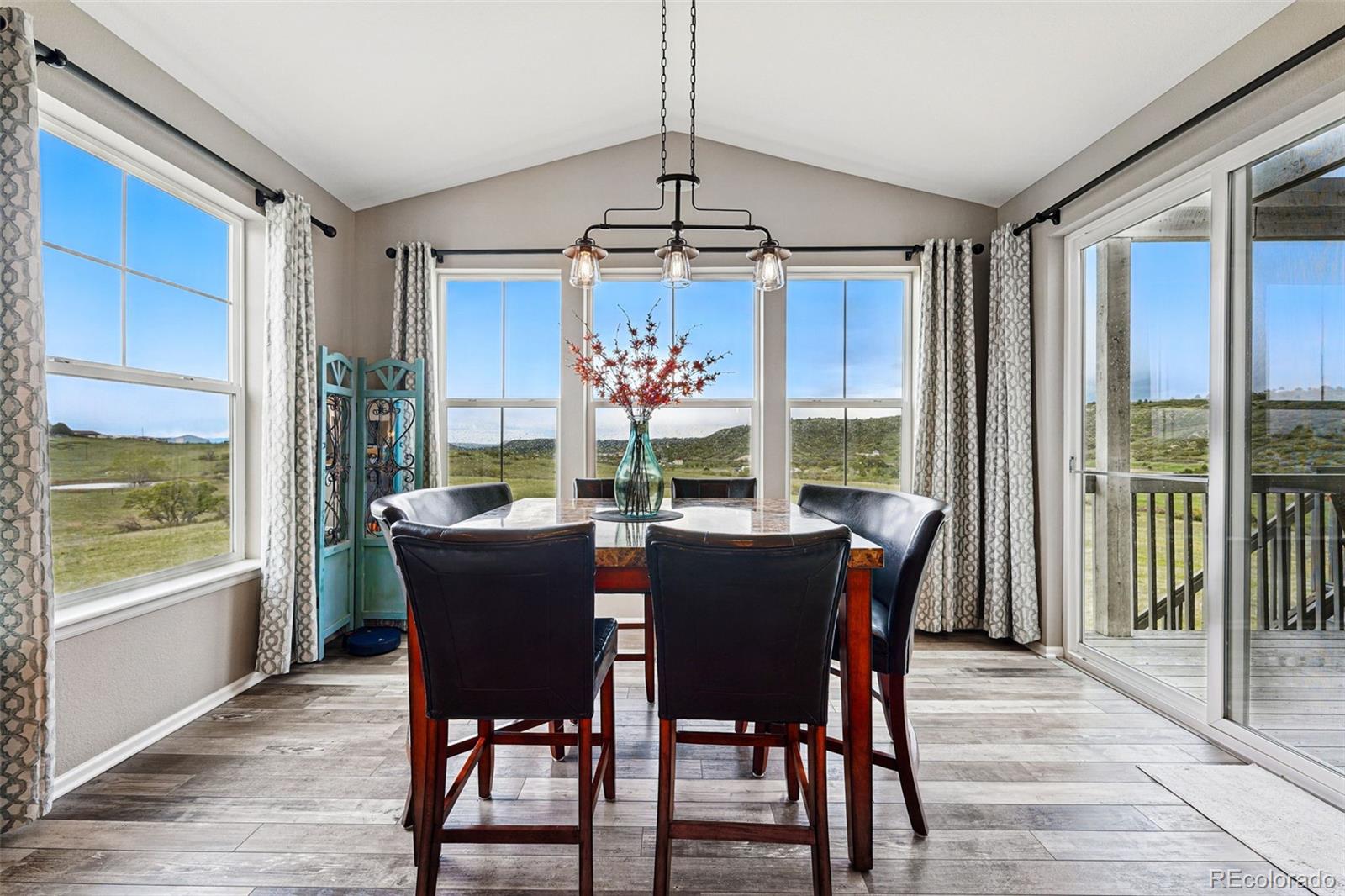 2511 Loon Lane