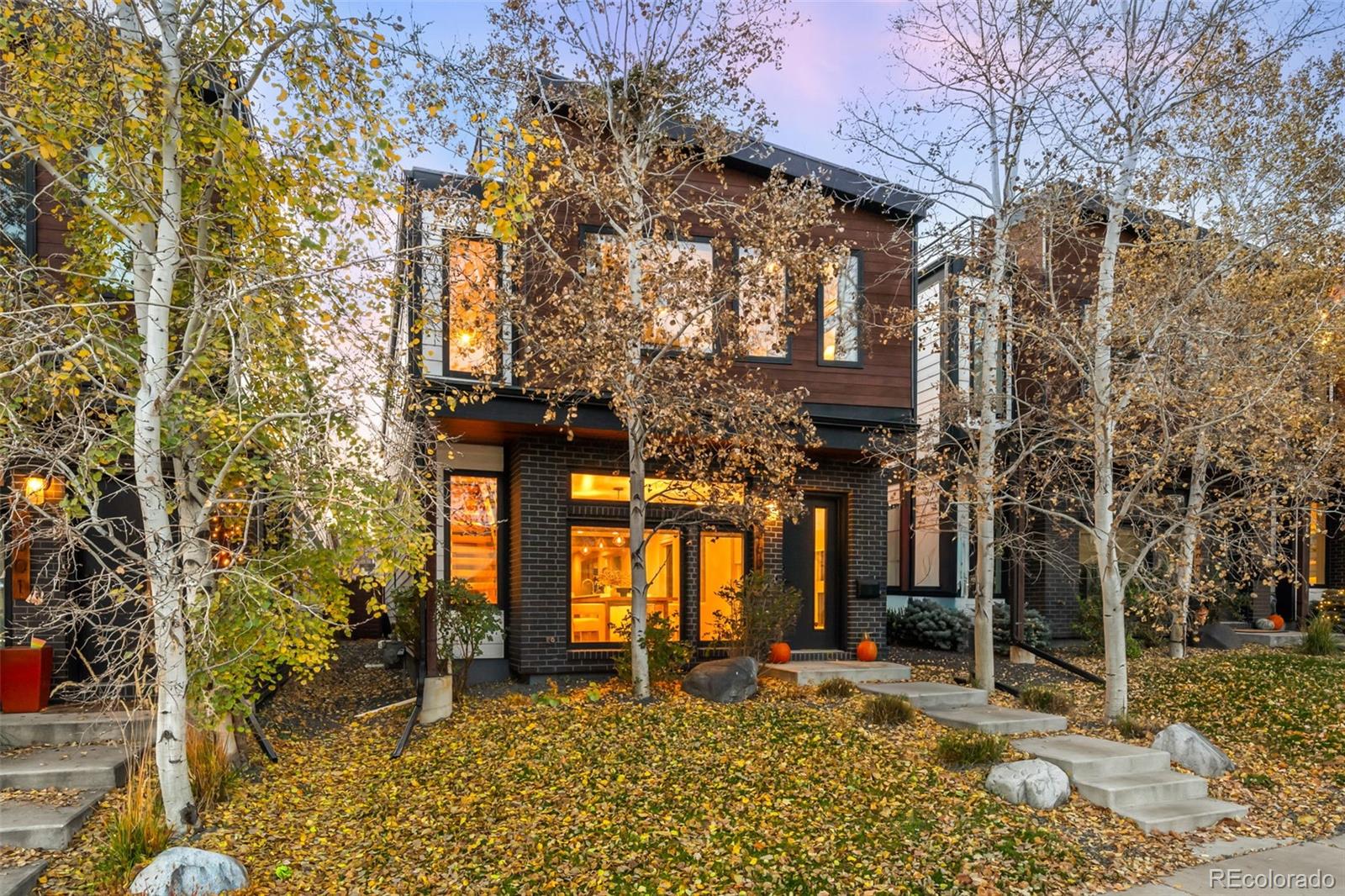 3605 Lipan Street