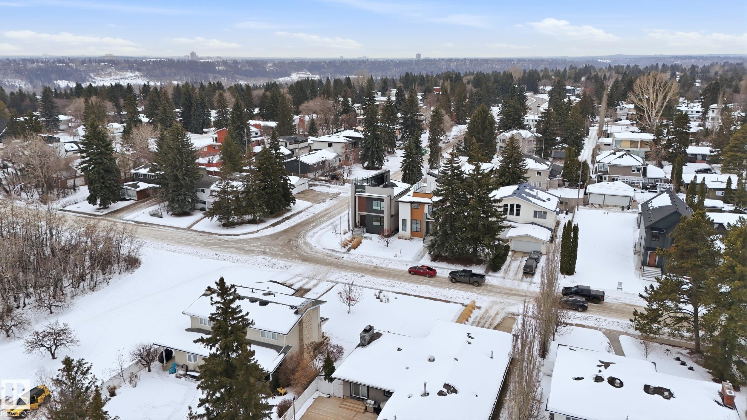 44B VALLEYVIEW CR NW