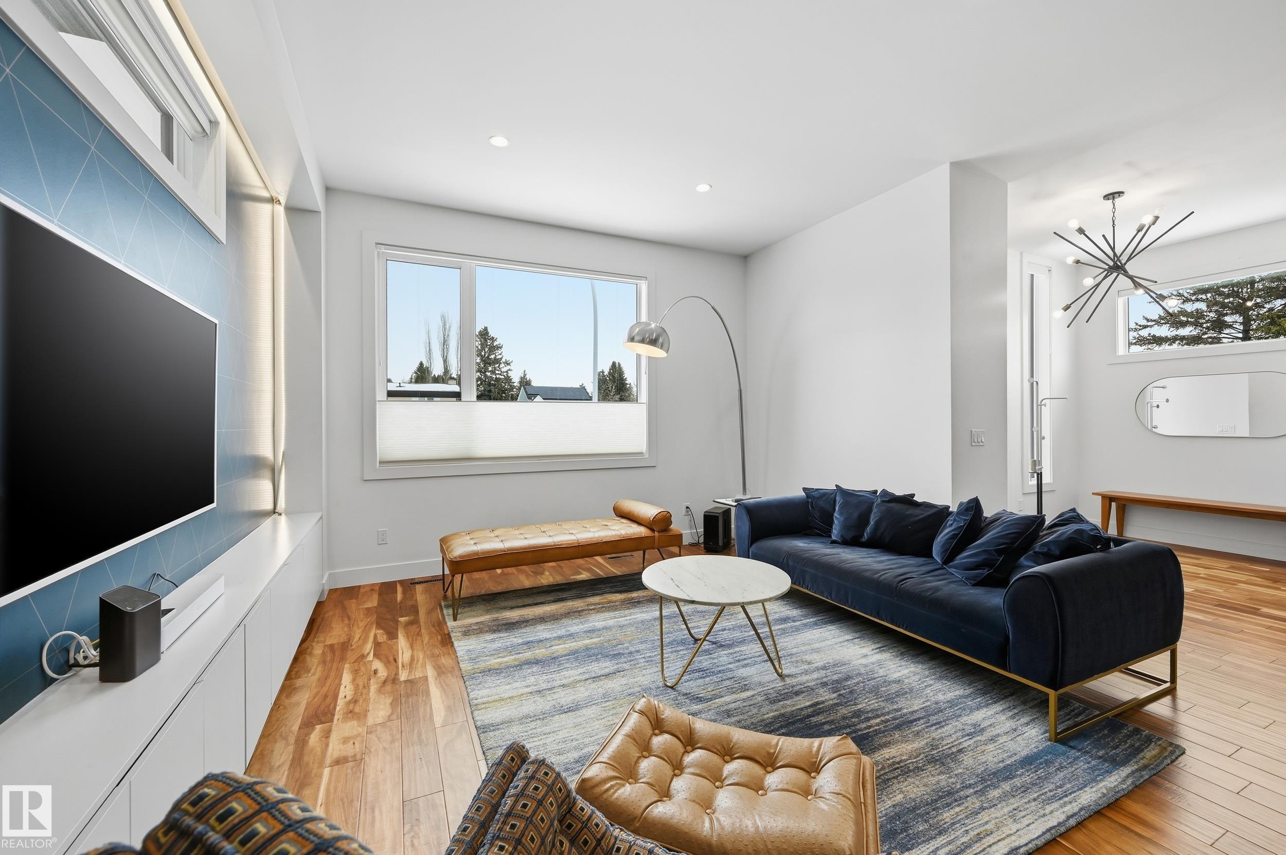 44B VALLEYVIEW CR NW