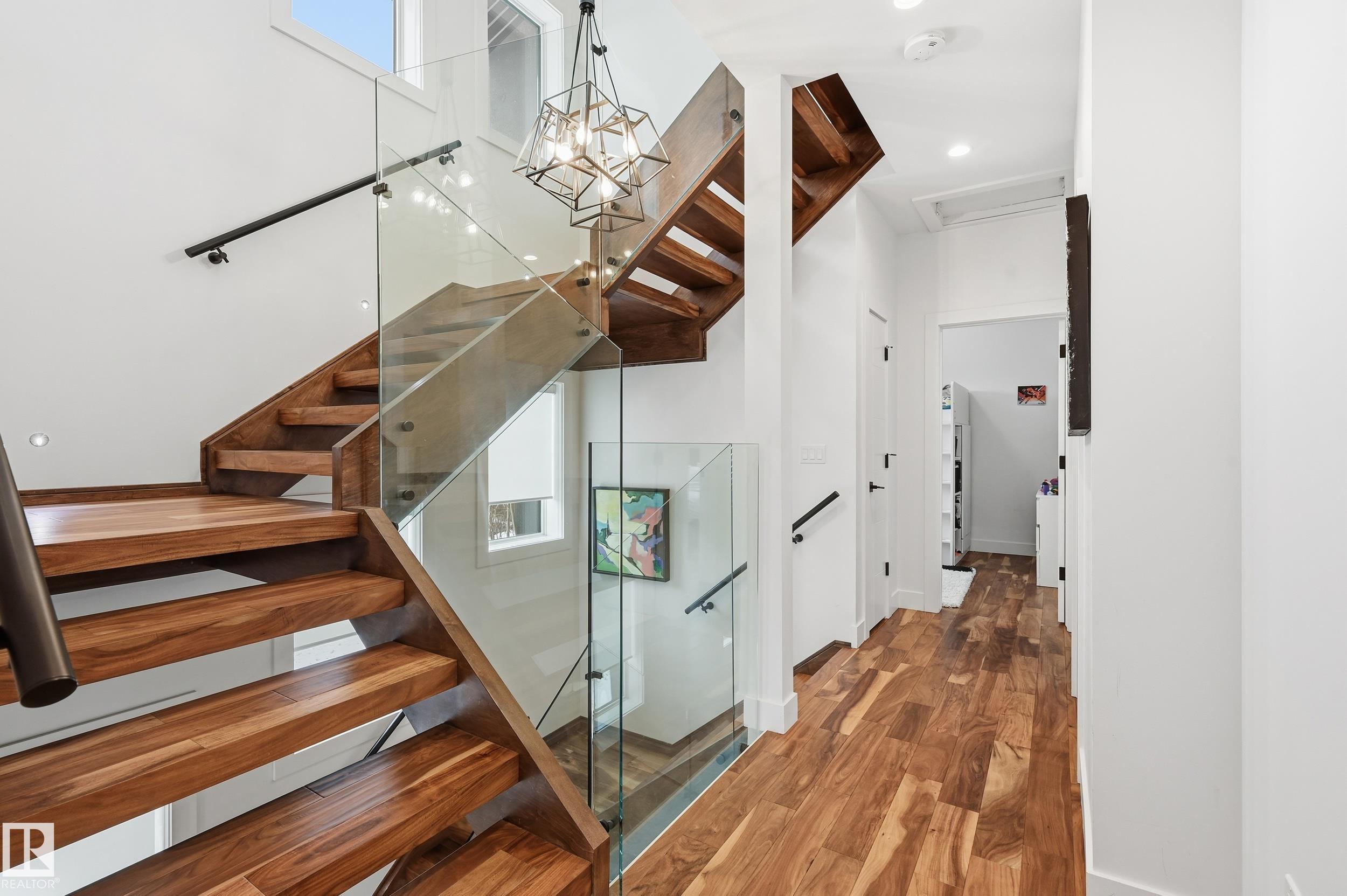 44B VALLEYVIEW CR NW