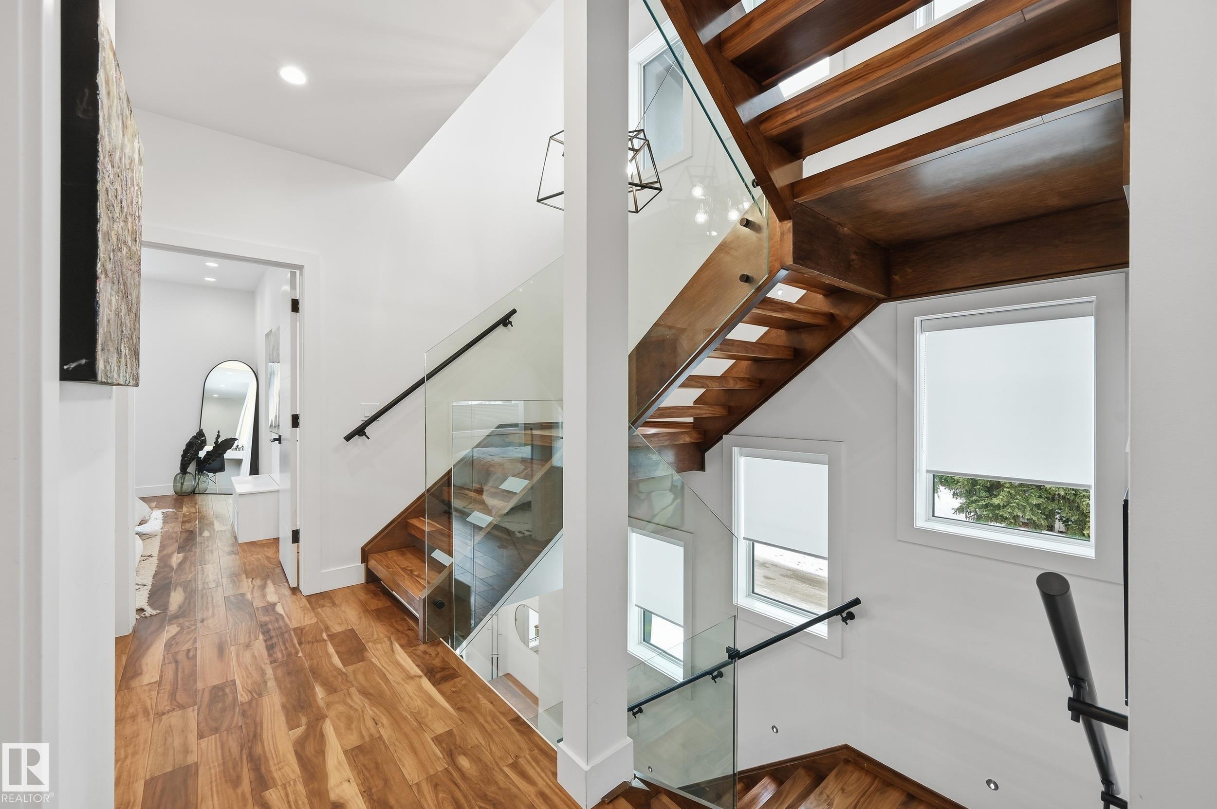 44B VALLEYVIEW CR NW