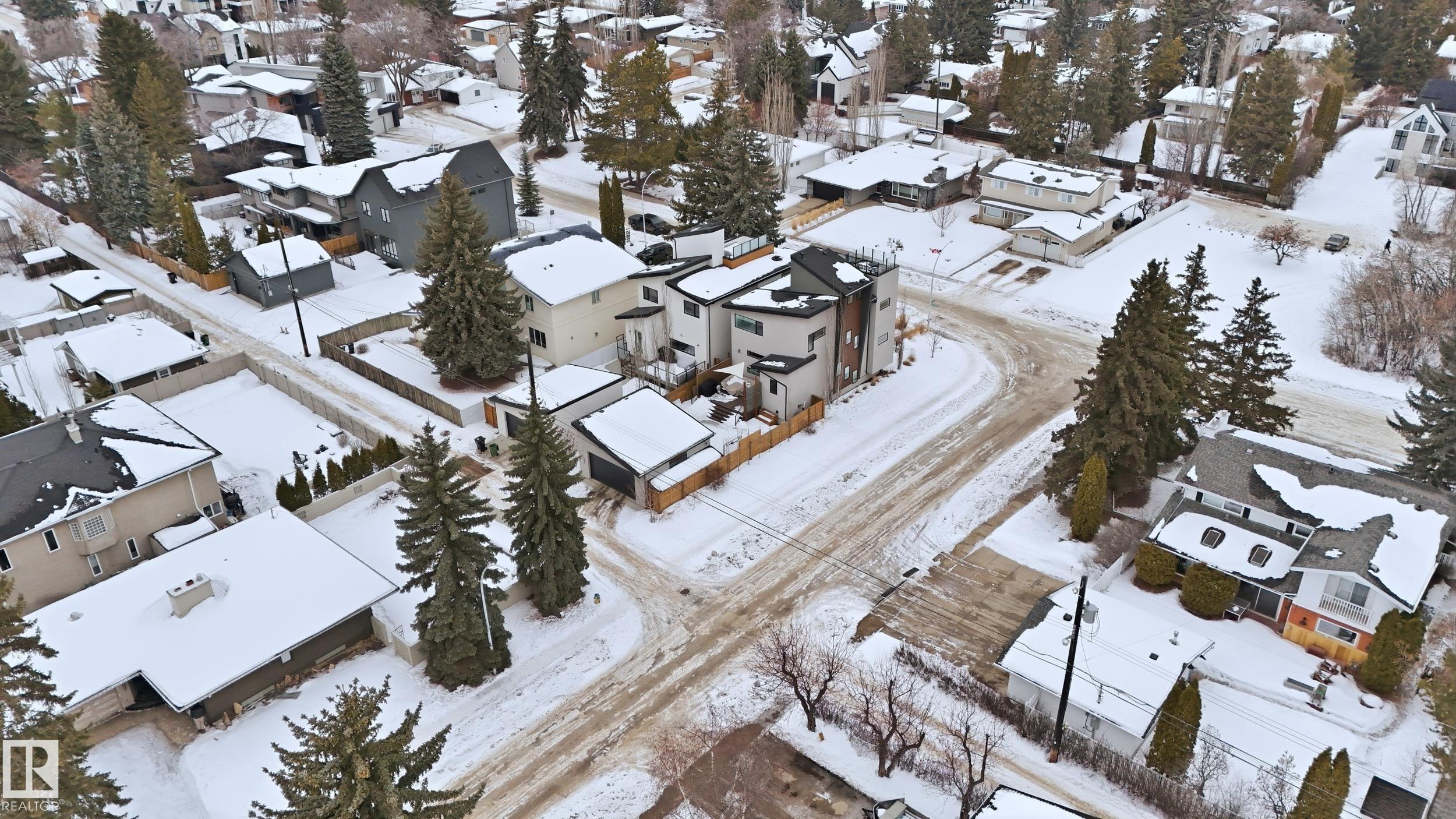 44B VALLEYVIEW CR NW