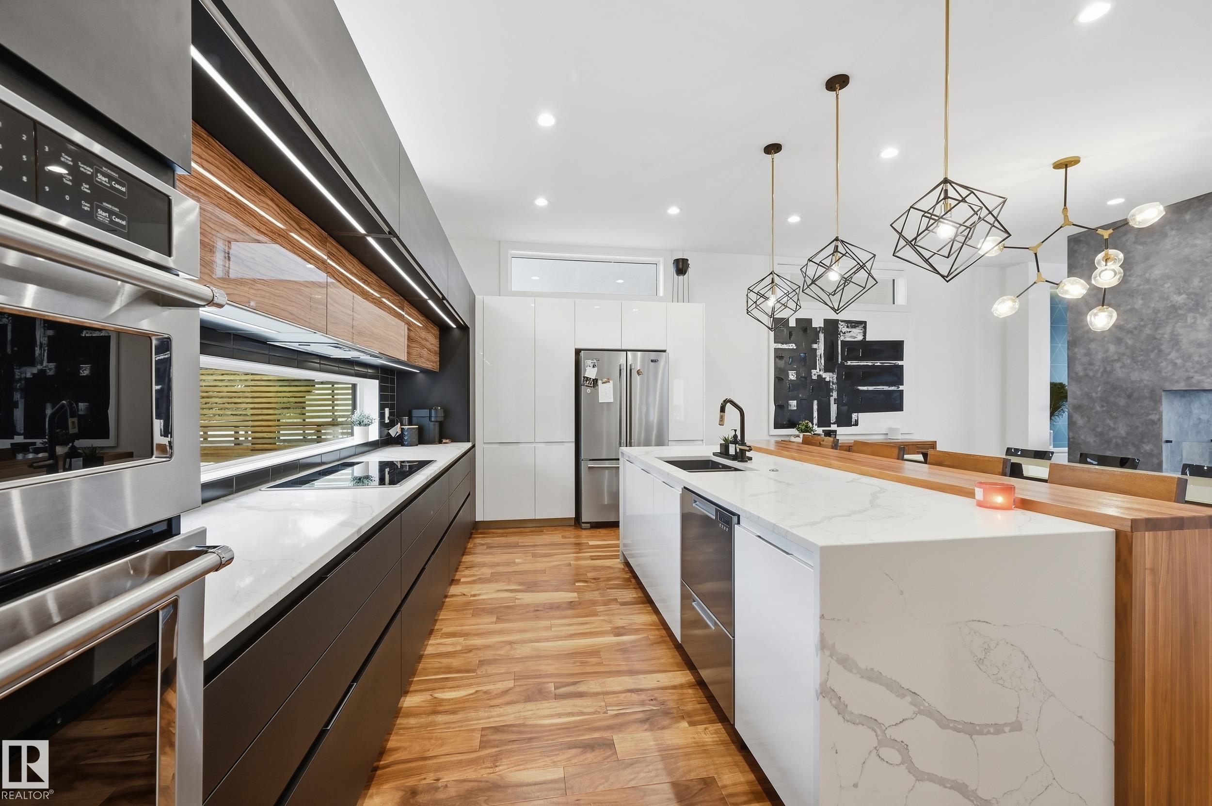 44B VALLEYVIEW CR NW