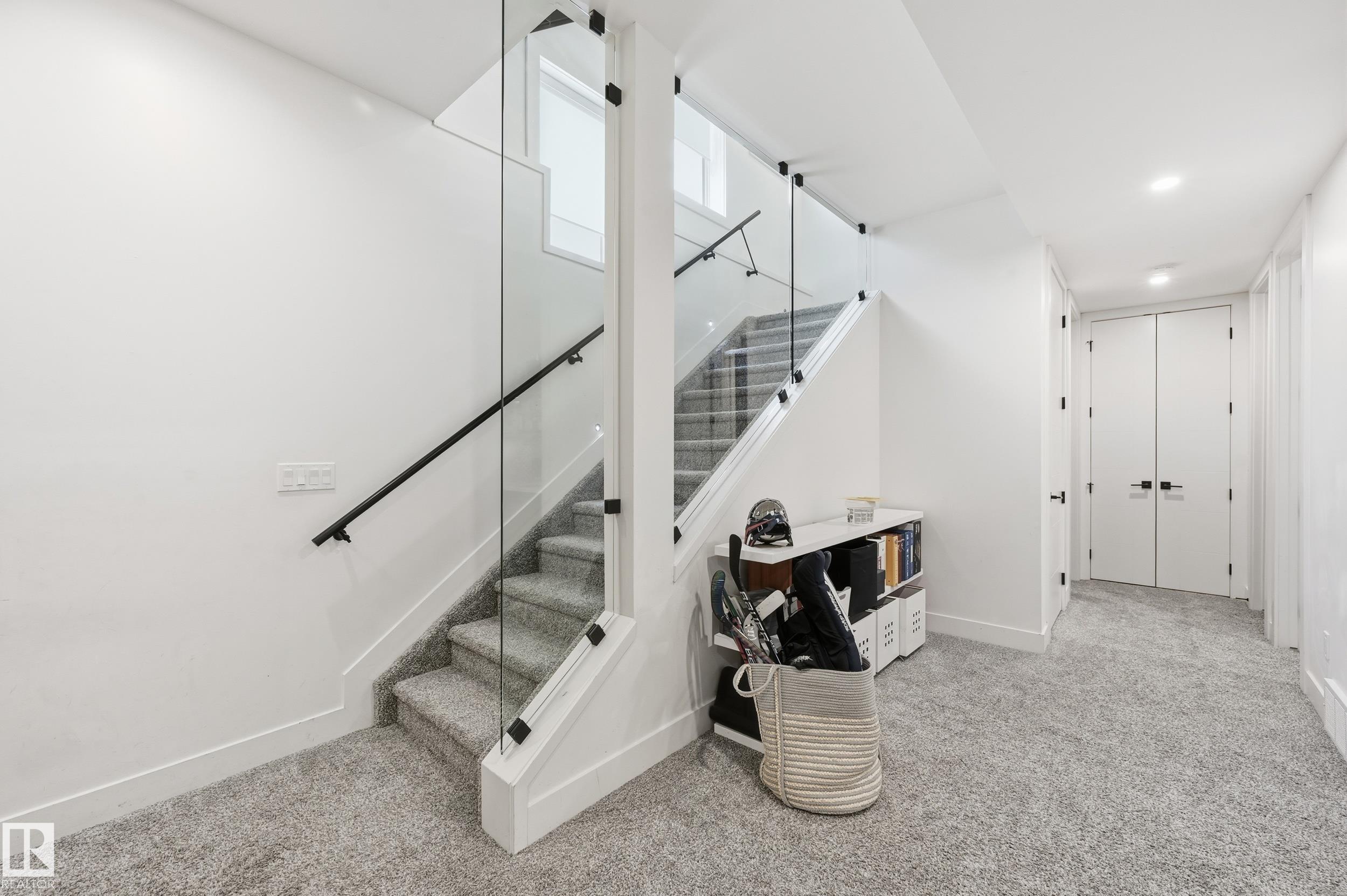 44B VALLEYVIEW CR NW