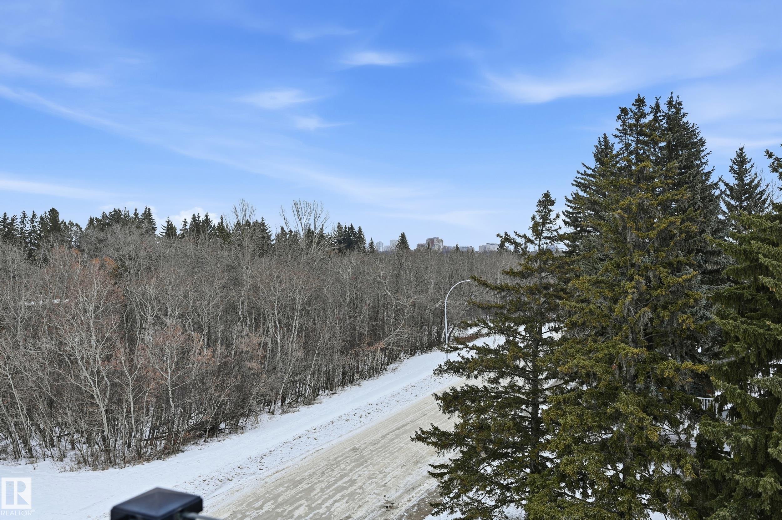 44B VALLEYVIEW CR NW