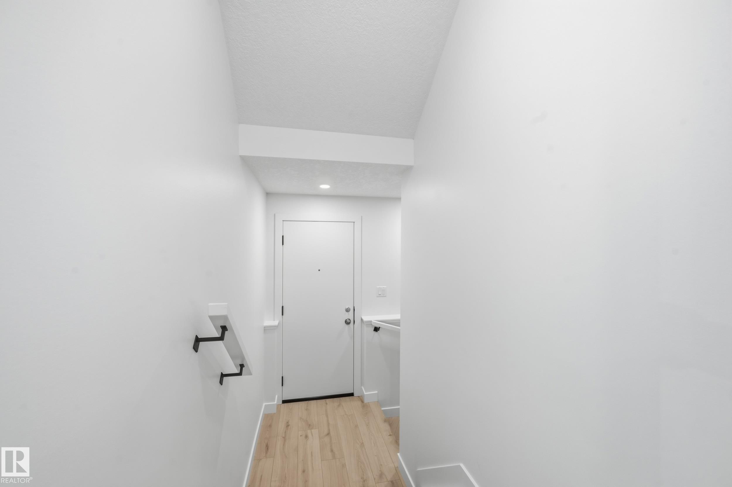 11121 51 ST NW