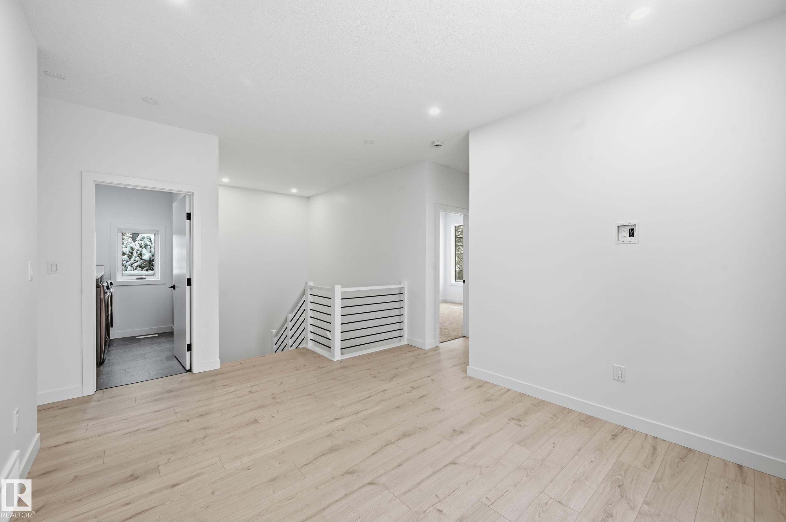 11121 51 ST NW