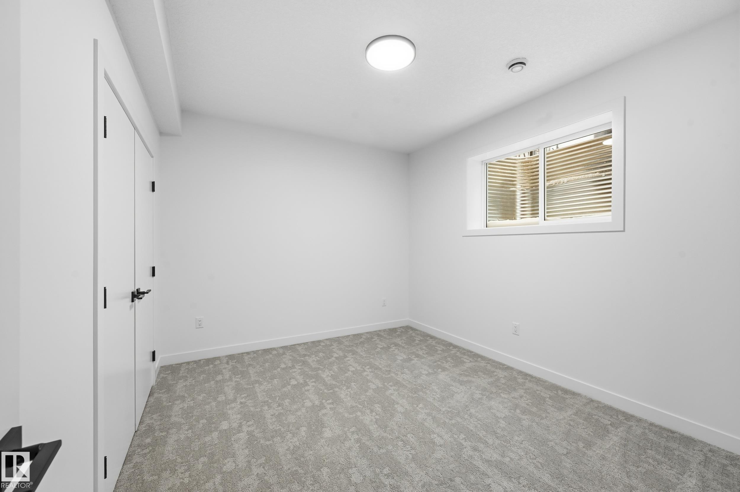 11121 51 ST NW