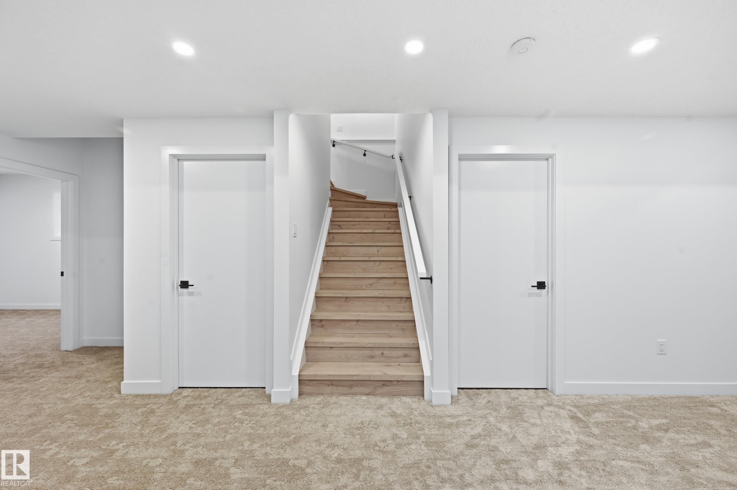 11121 51 ST NW