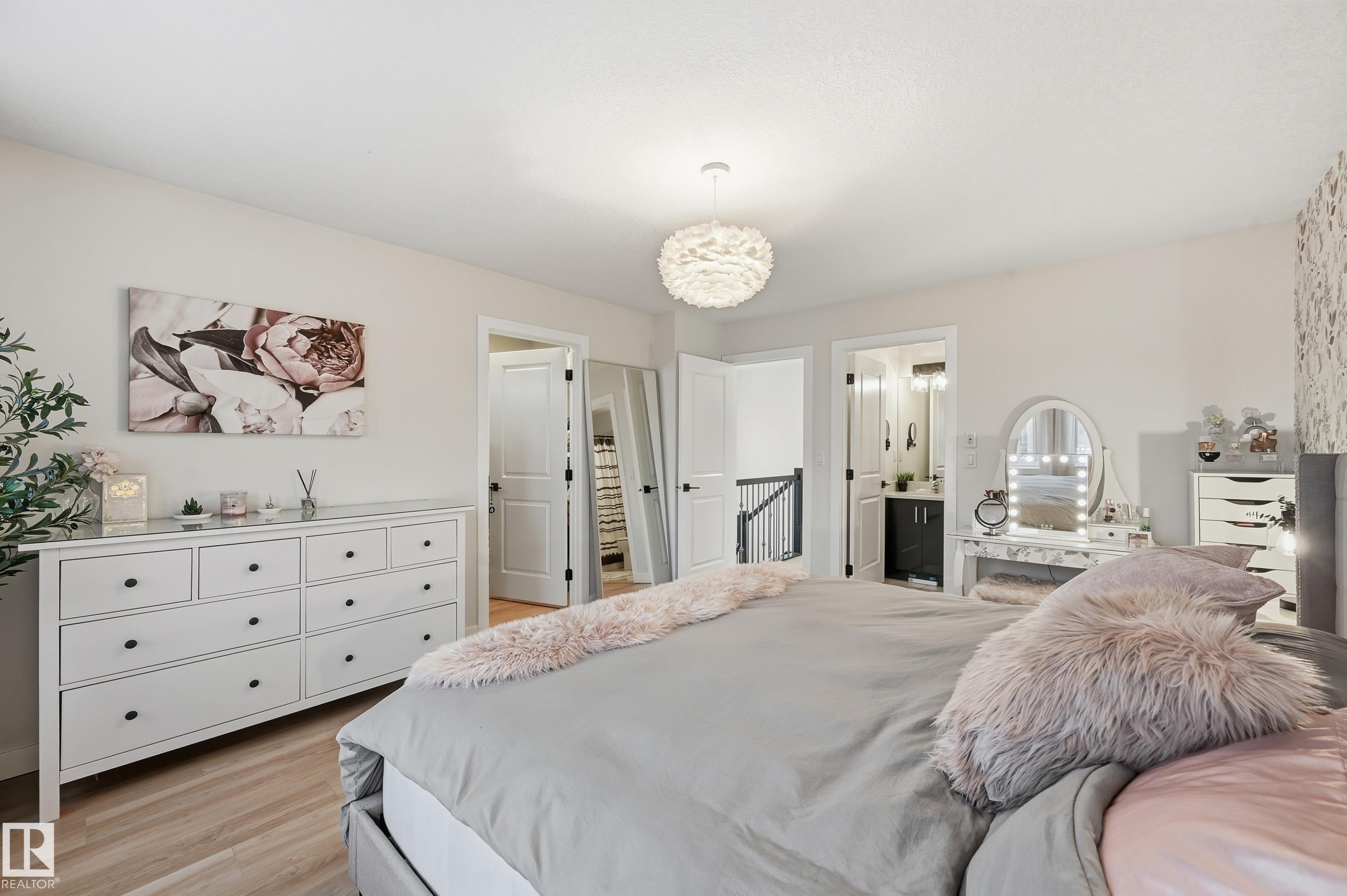 10736 149 ST NW