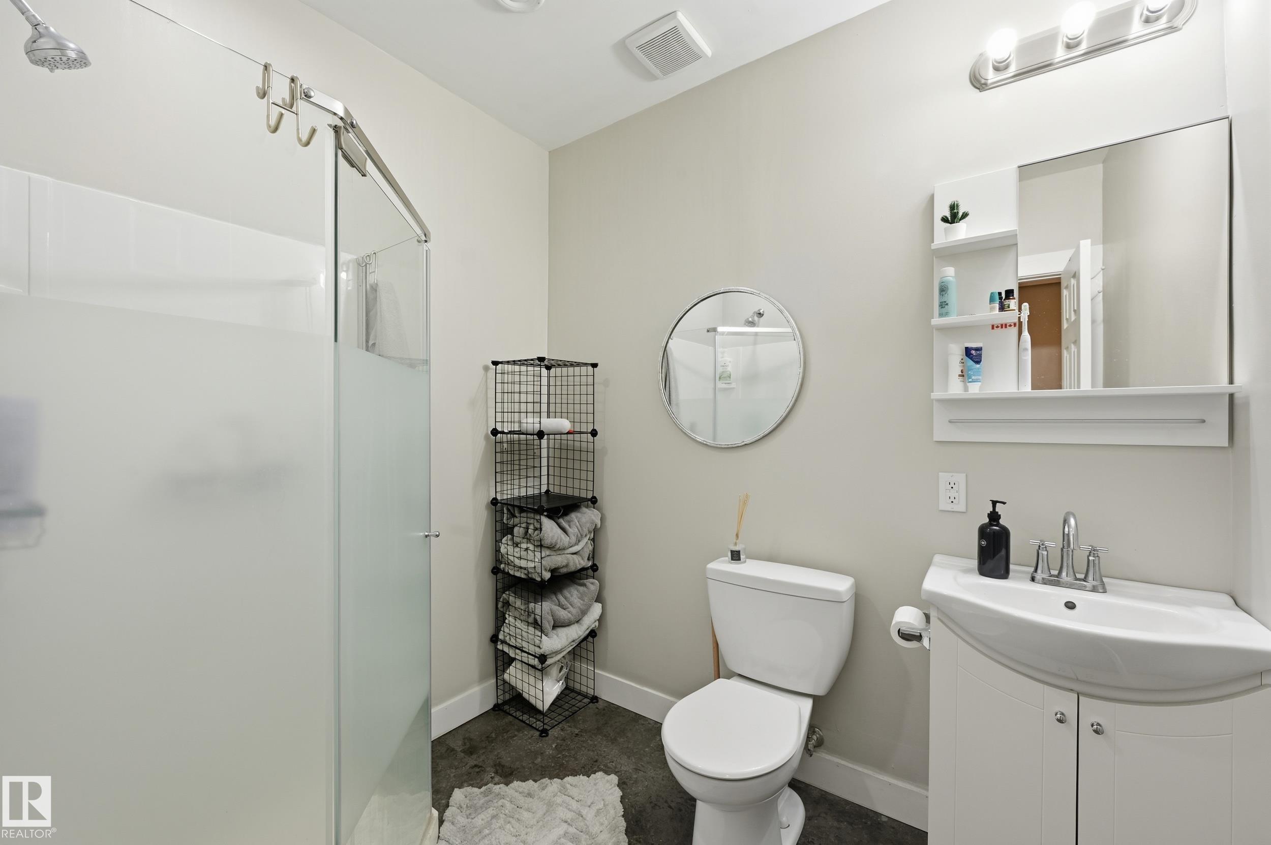 10736 149 ST NW