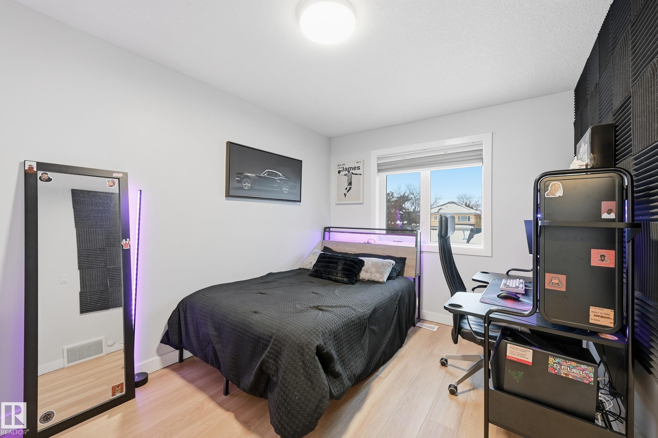 10736 149 ST NW