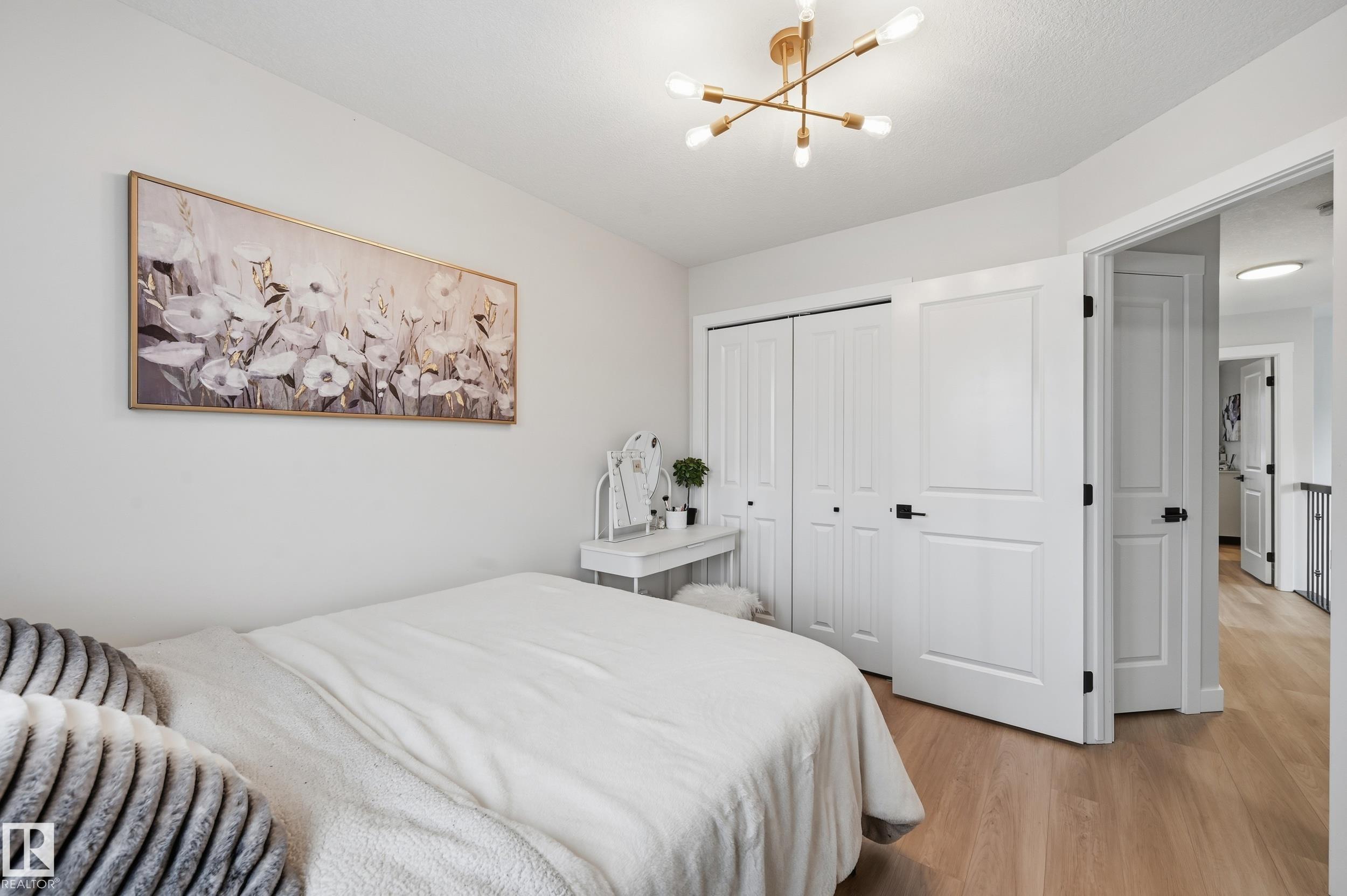 10736 149 ST NW