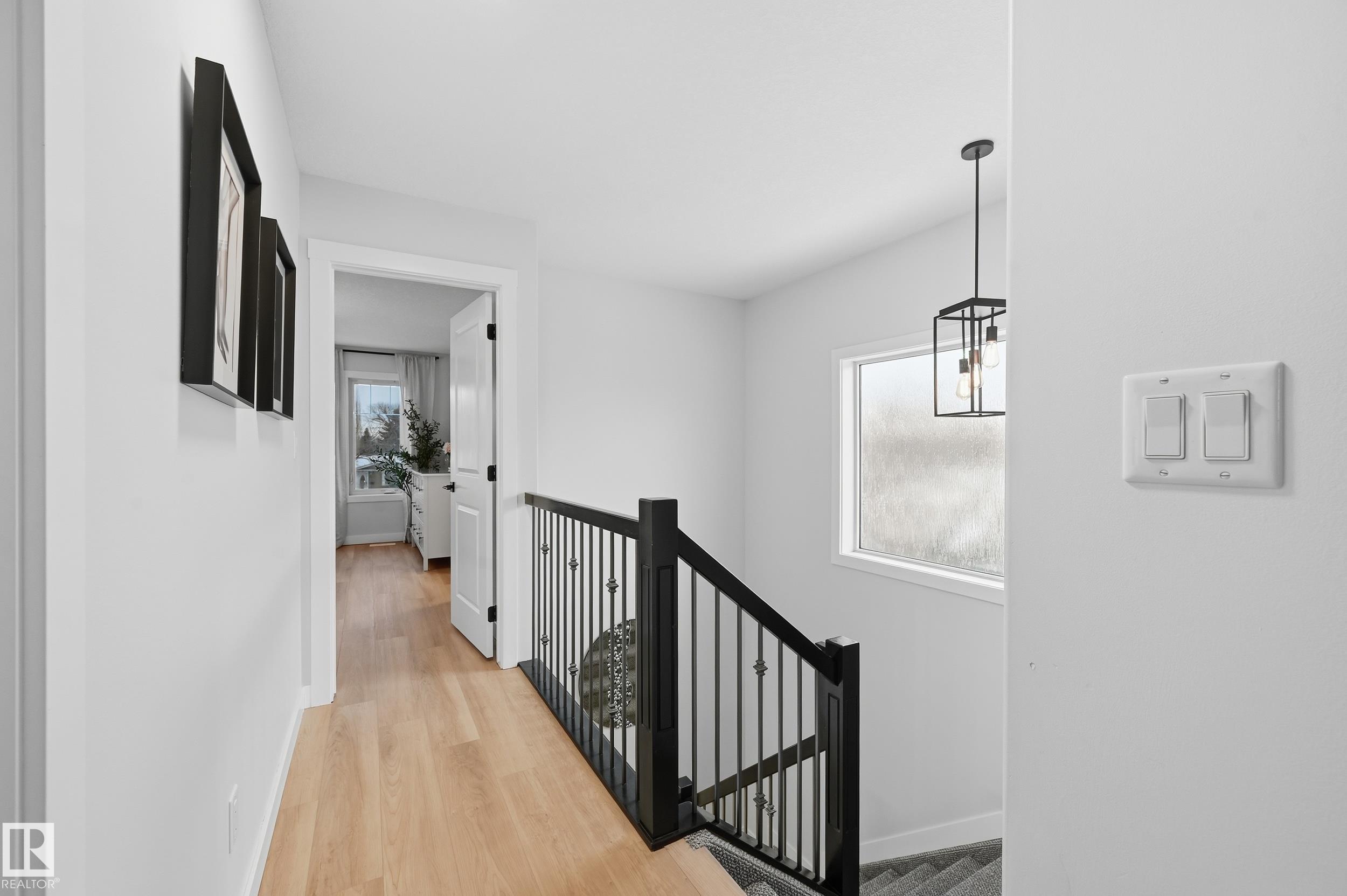 10736 149 ST NW