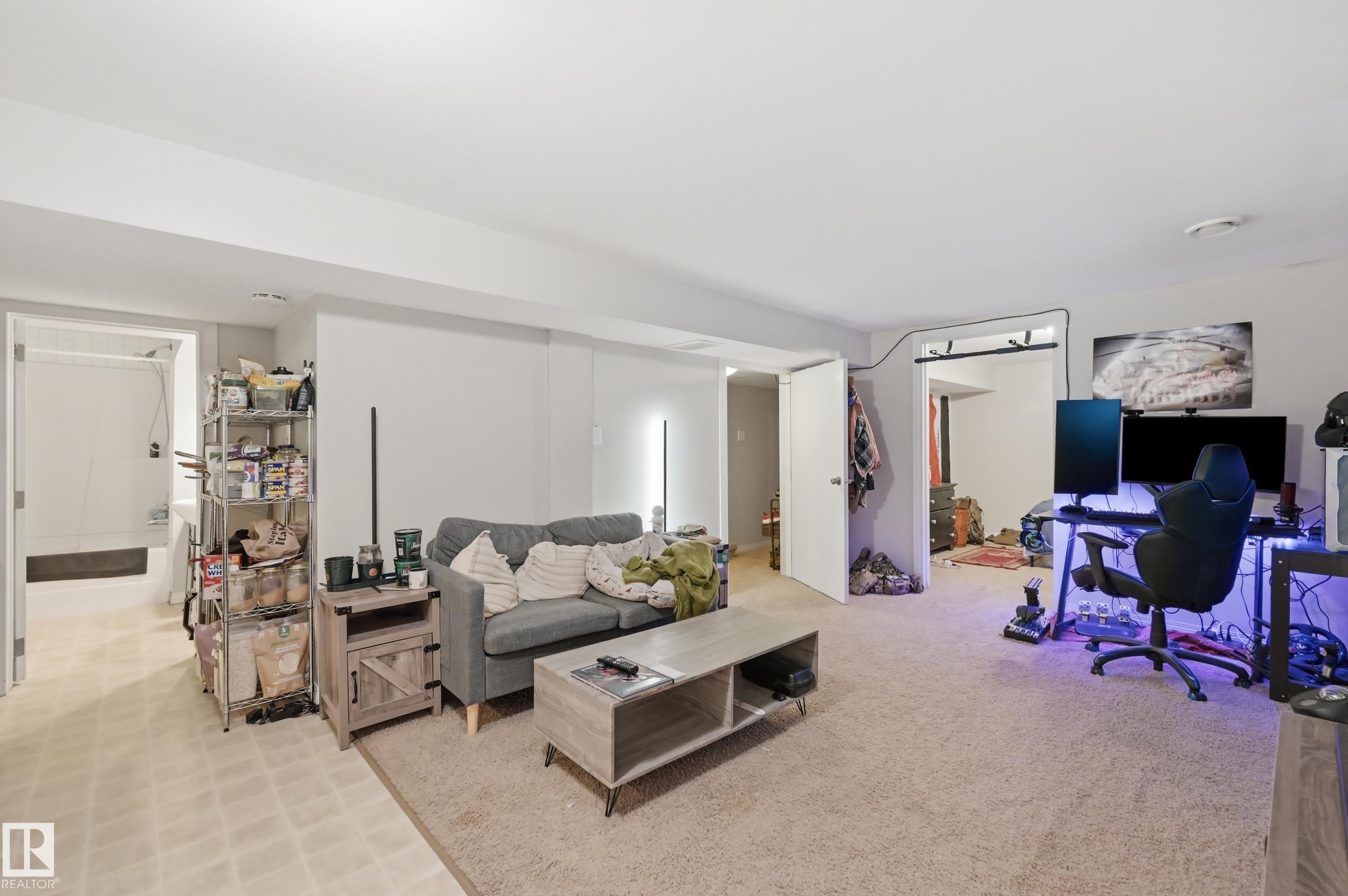11612 110A AV NW