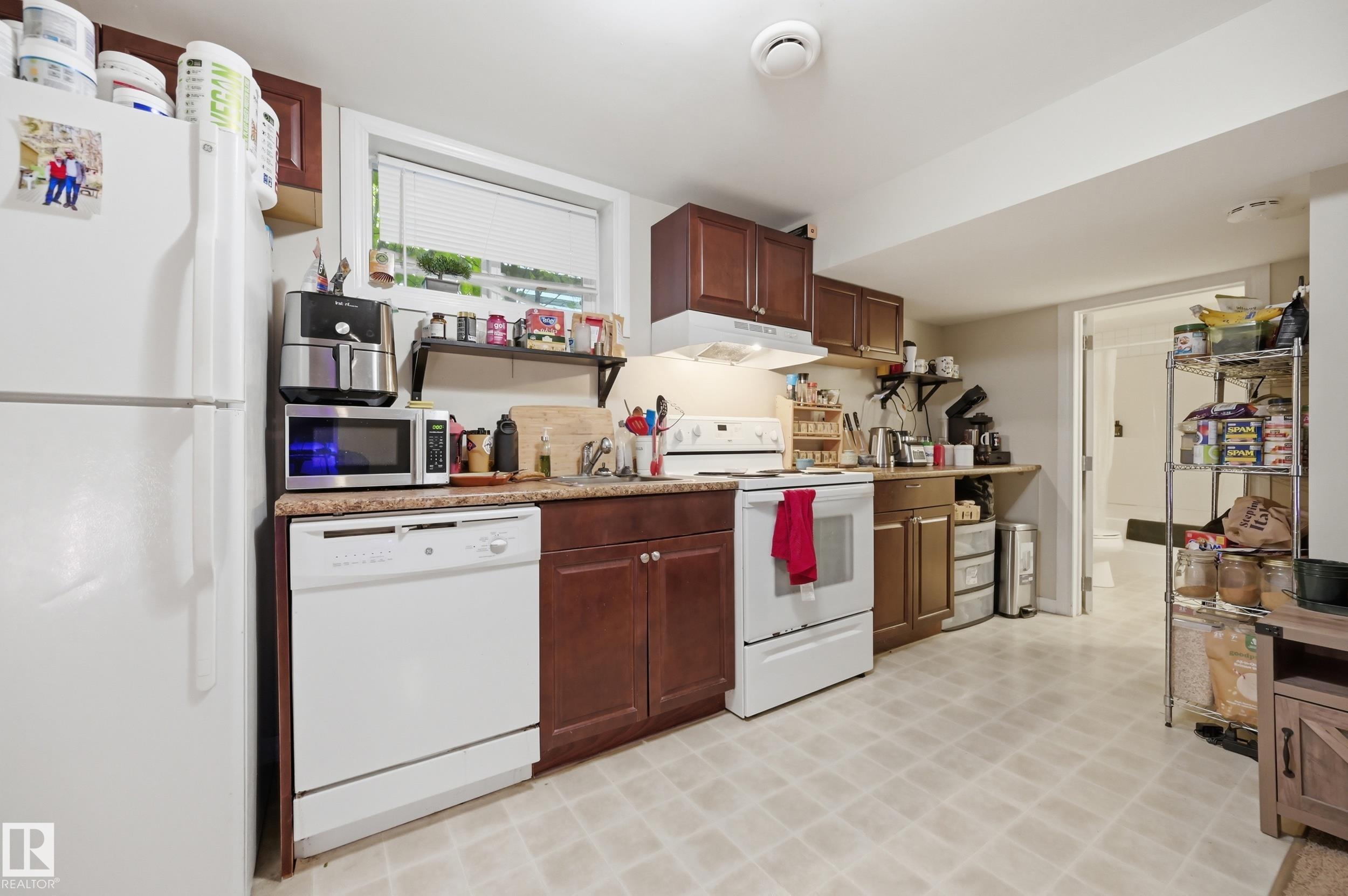 11612 110A AV NW