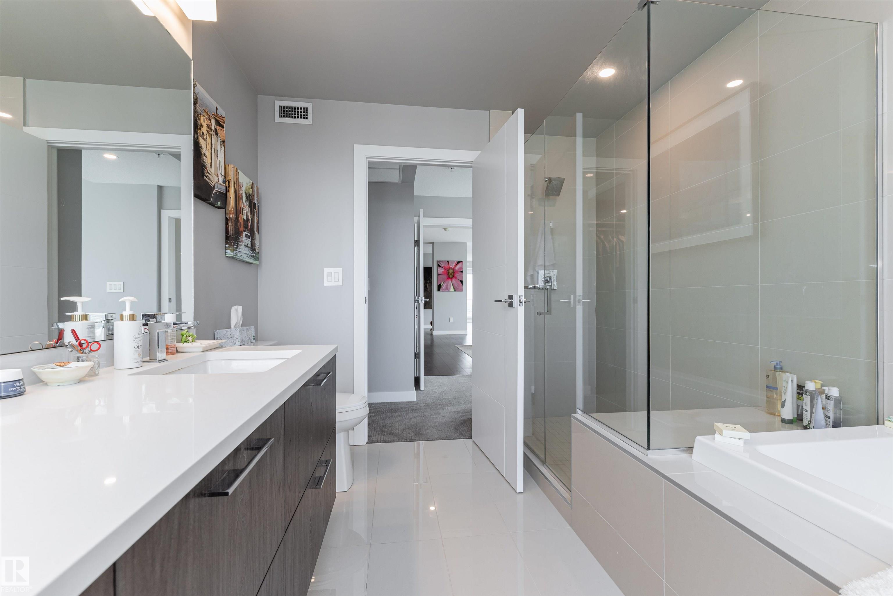 #2400 10180 103 ST NW