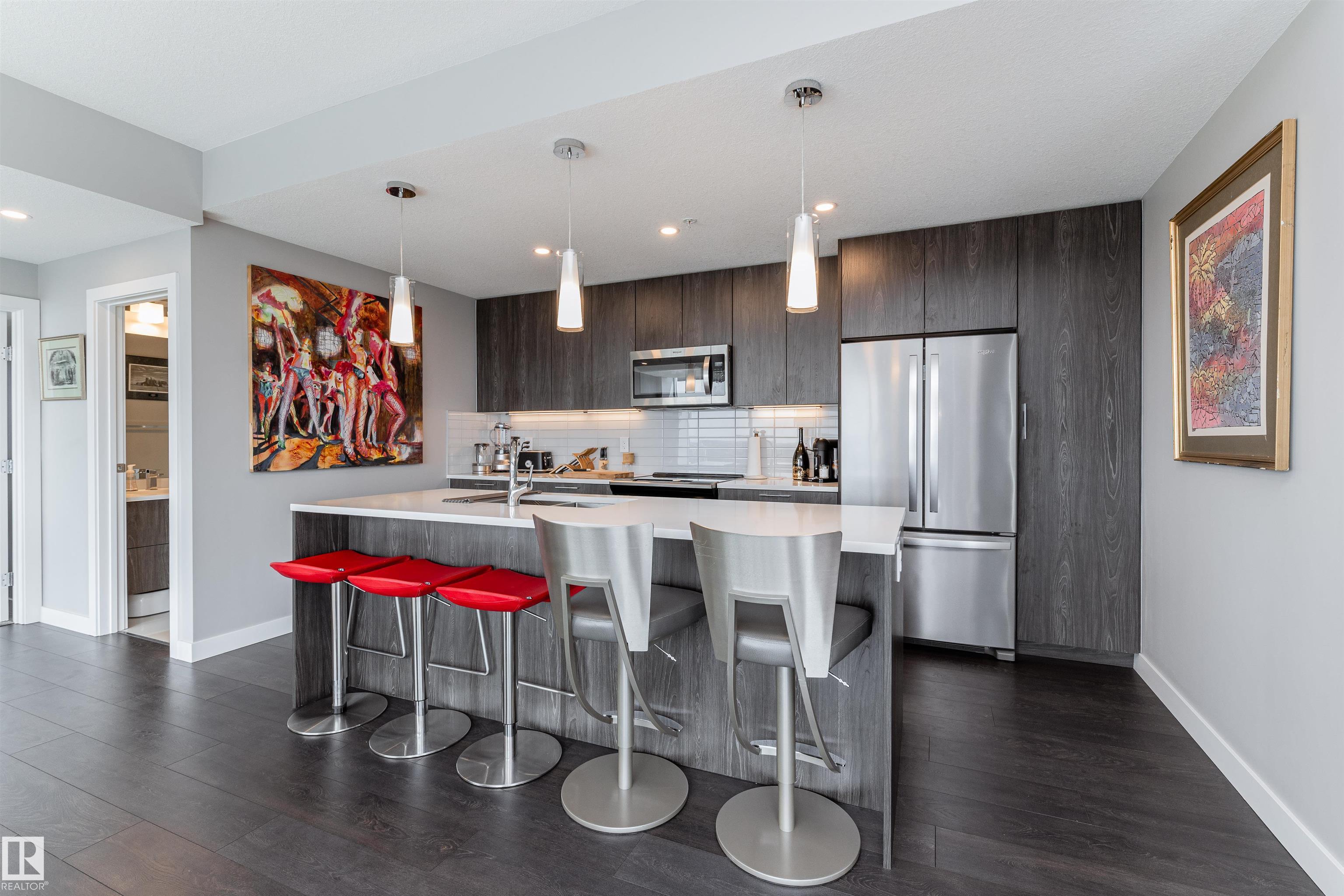 #2400 10180 103 ST NW