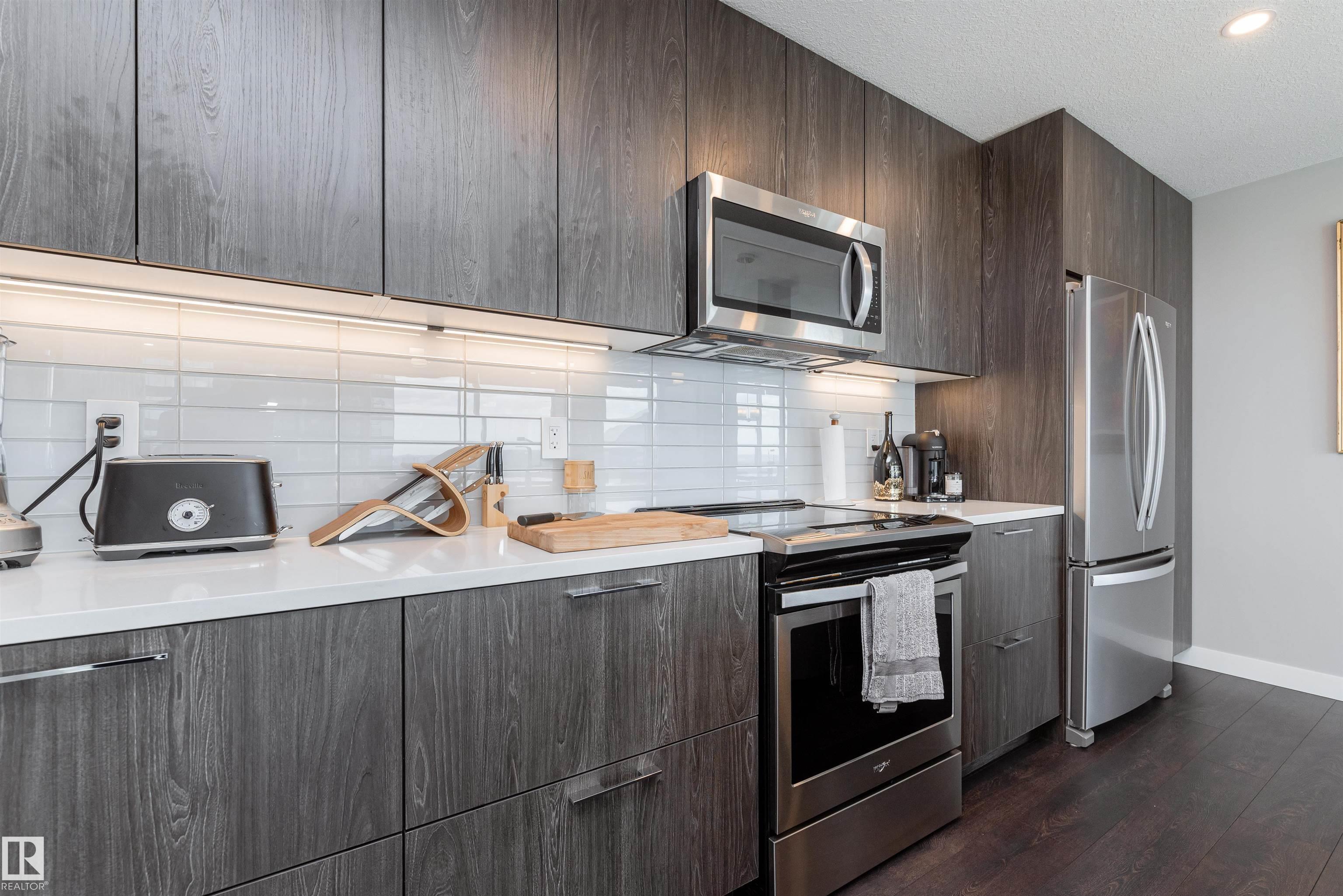 #2400 10180 103 ST NW