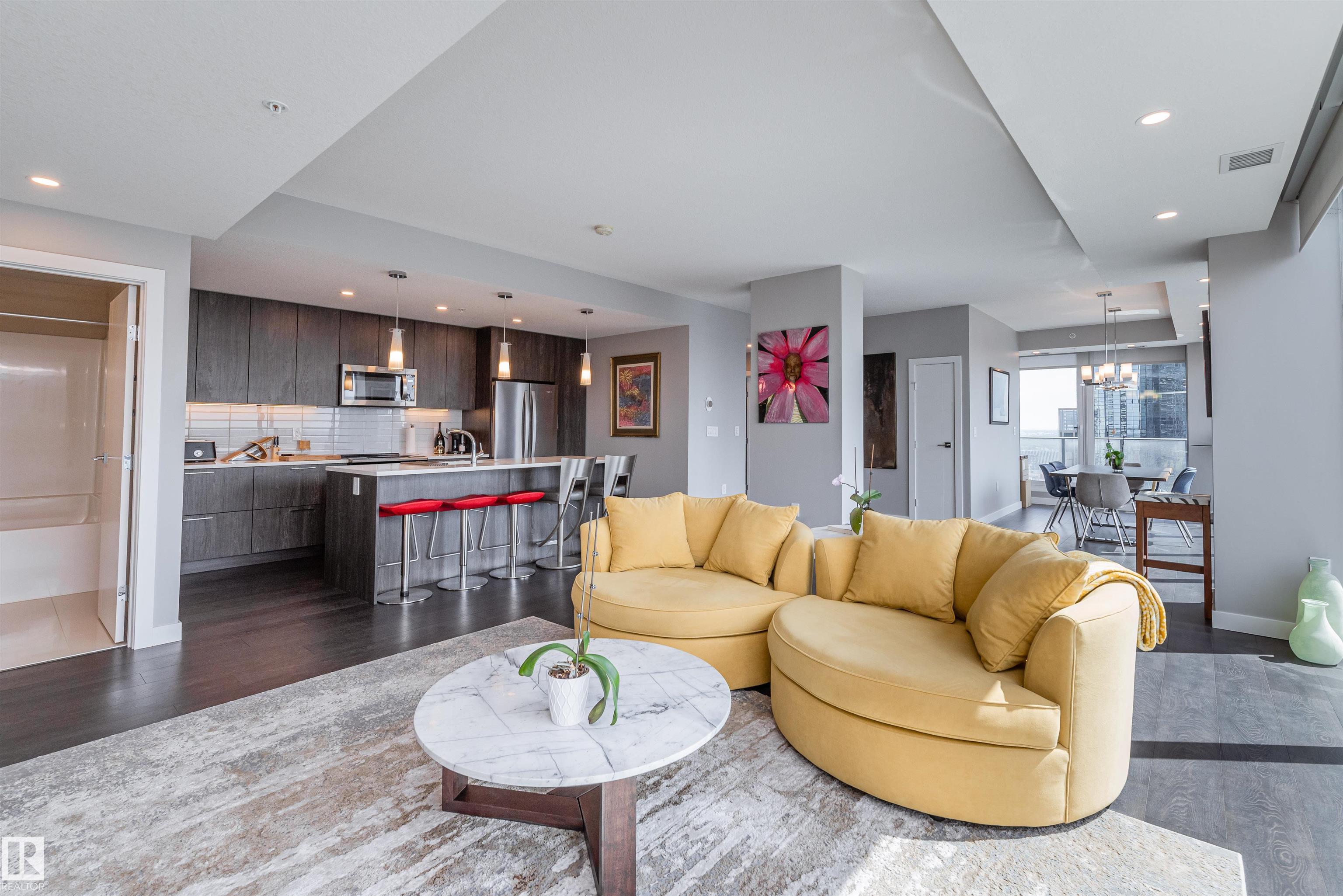 #2400 10180 103 ST NW