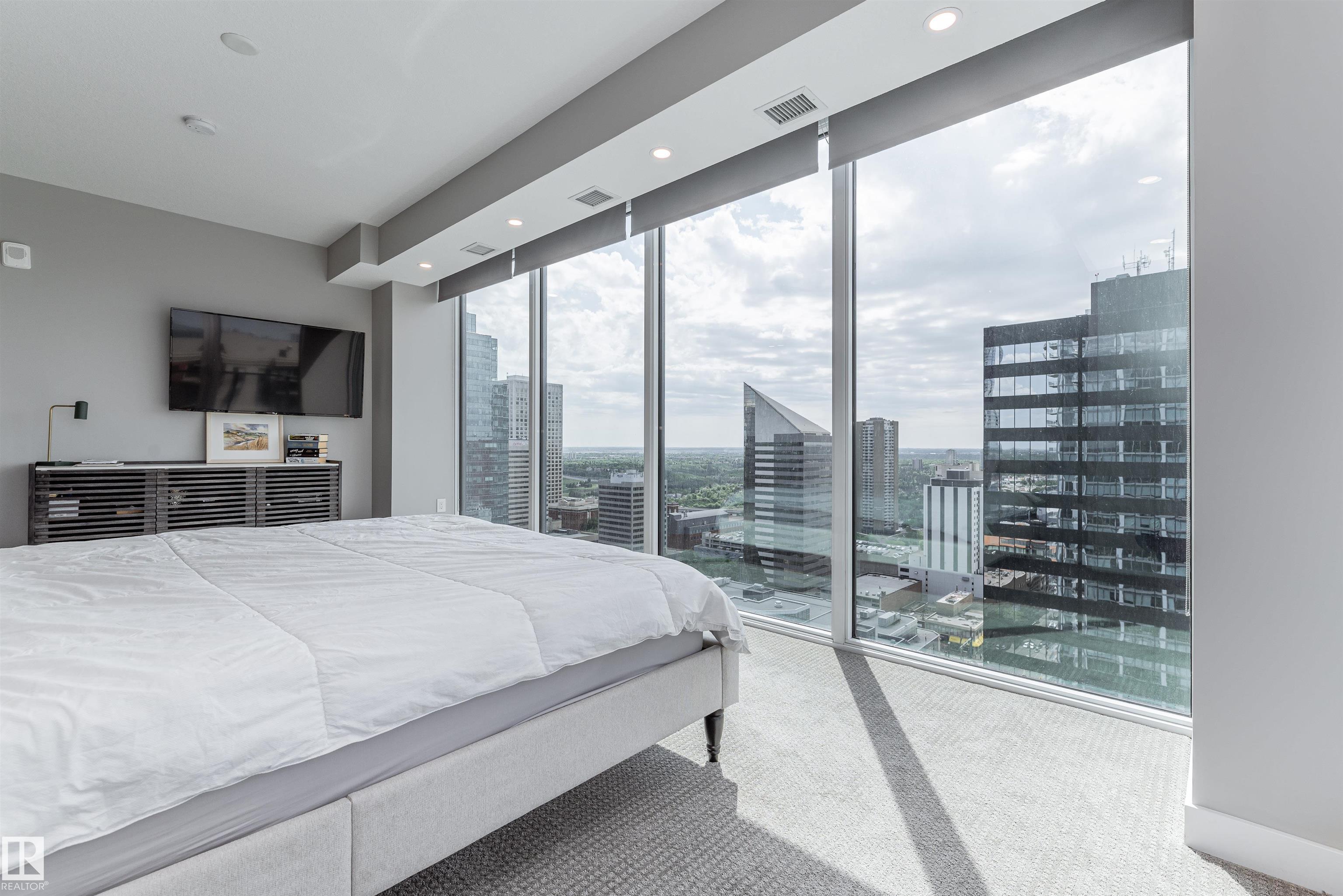 #2400 10180 103 ST NW