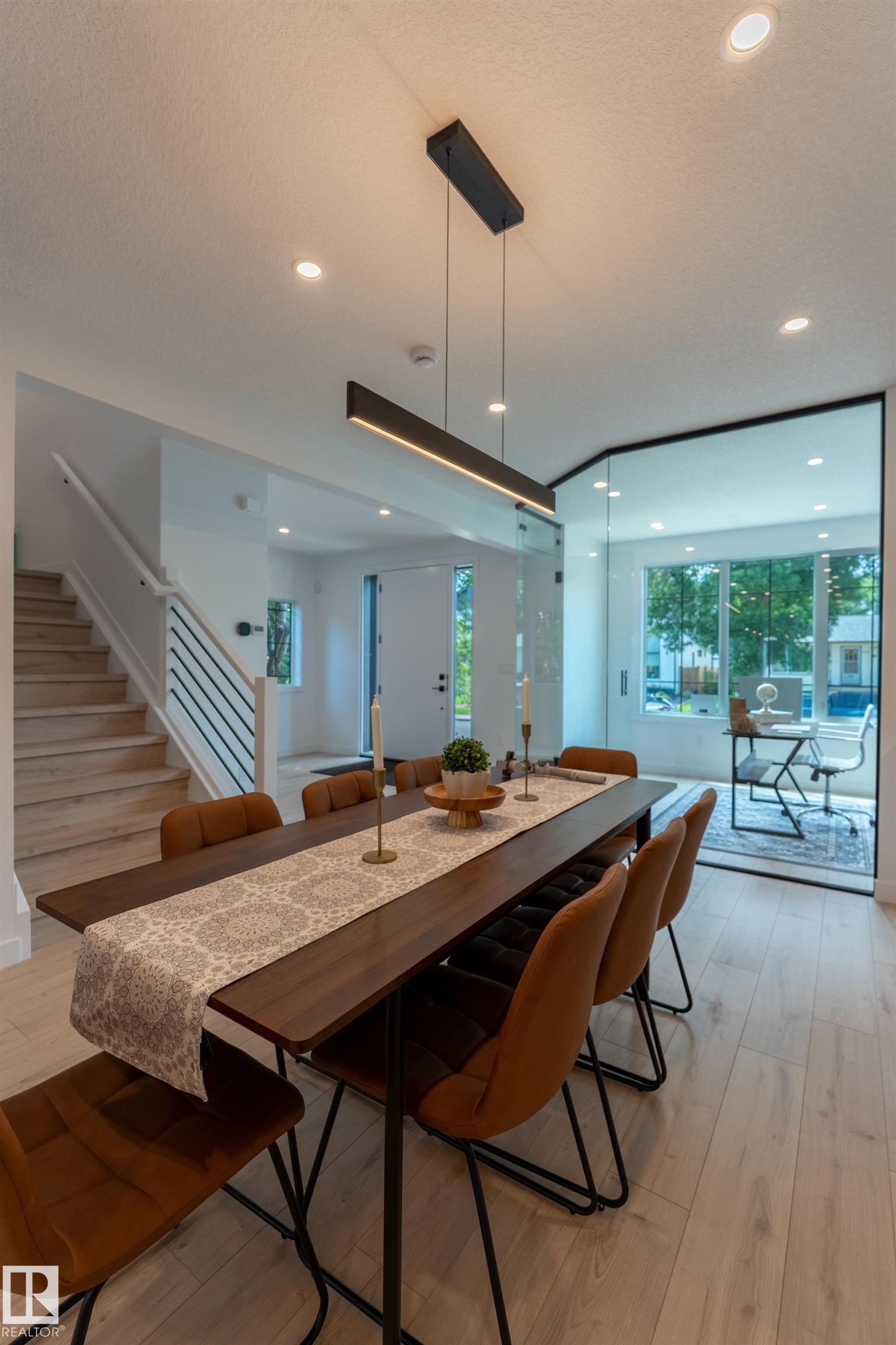 11121 51 ST NW