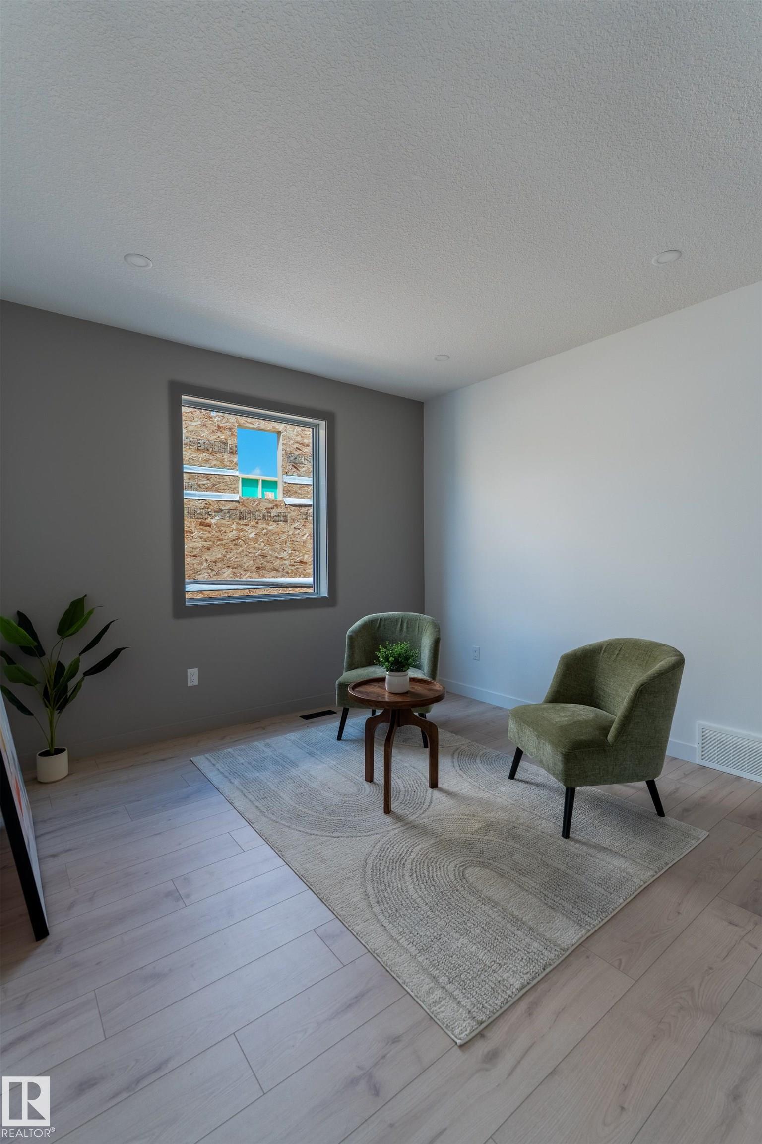 11121 51 ST NW
