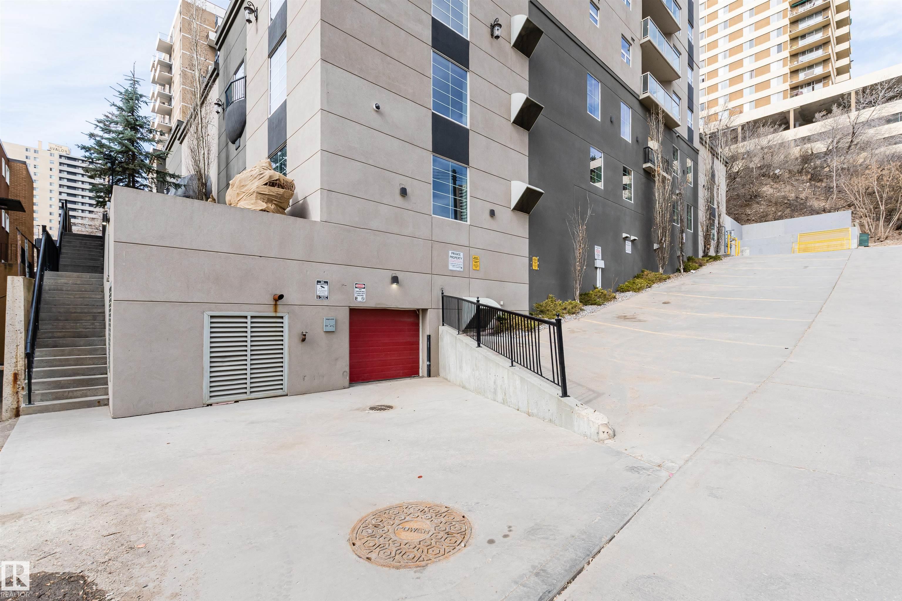 #1302 9819 104 ST NW