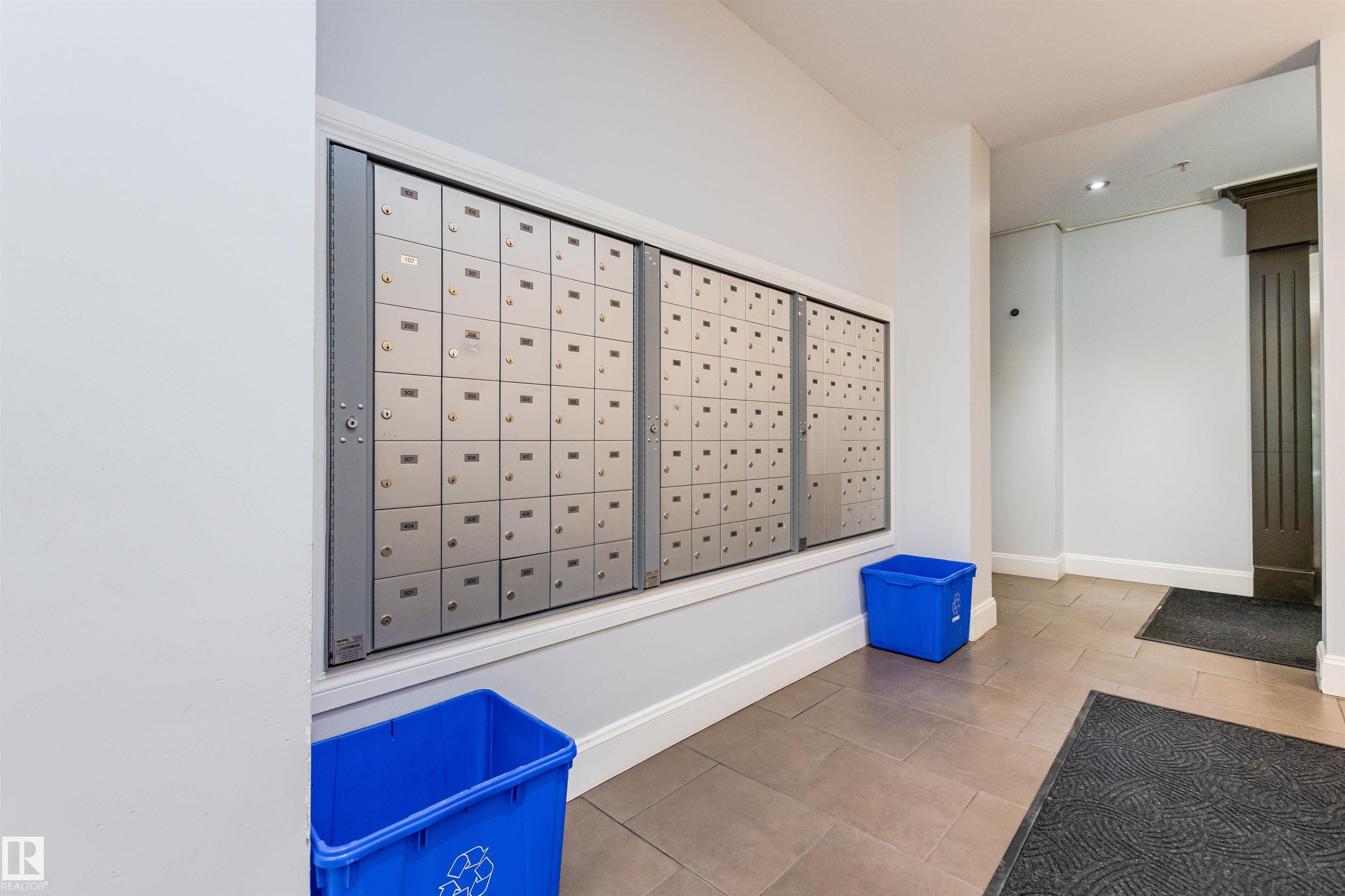 #1302 9819 104 ST NW