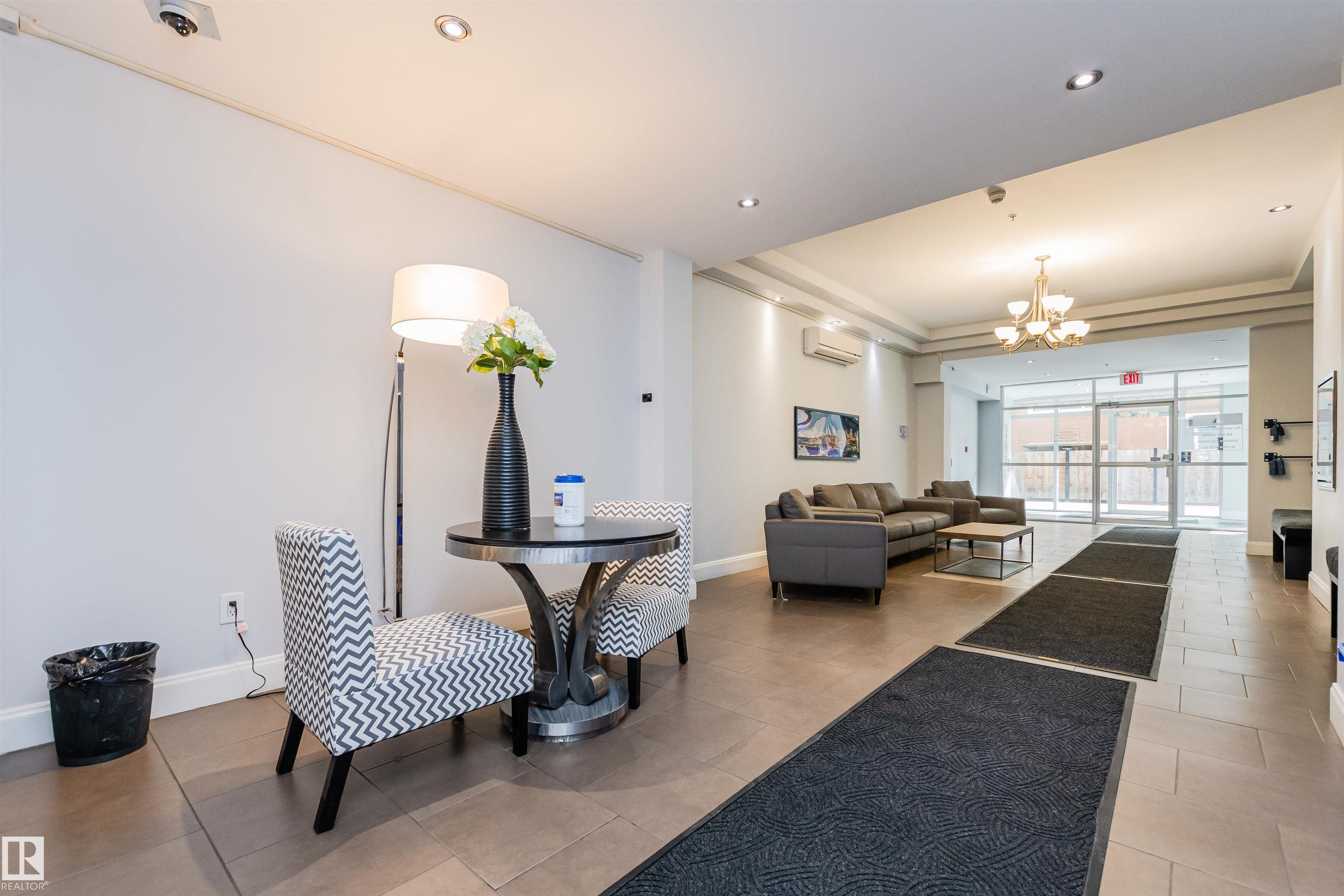 #1302 9819 104 ST NW