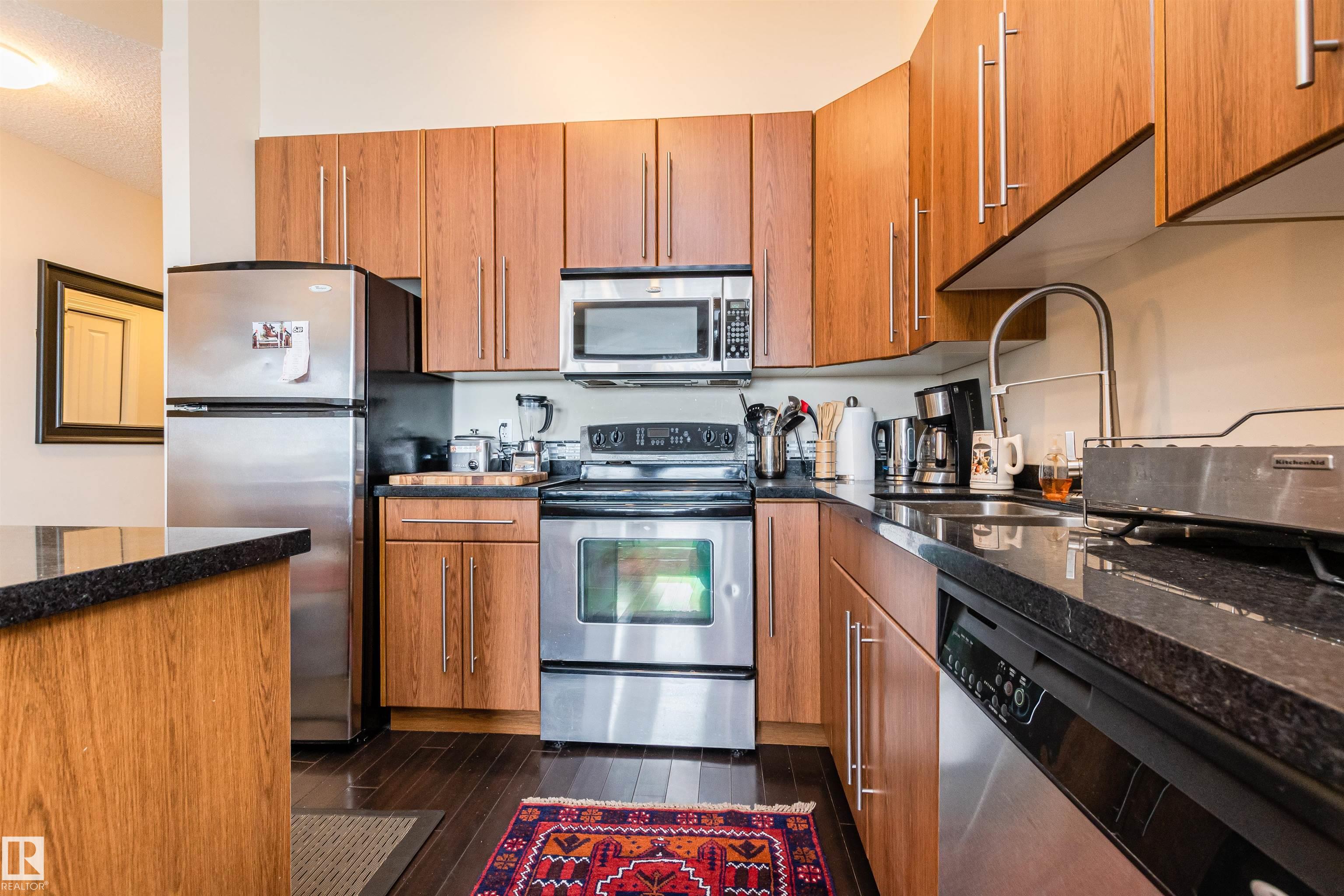 #1302 9819 104 ST NW