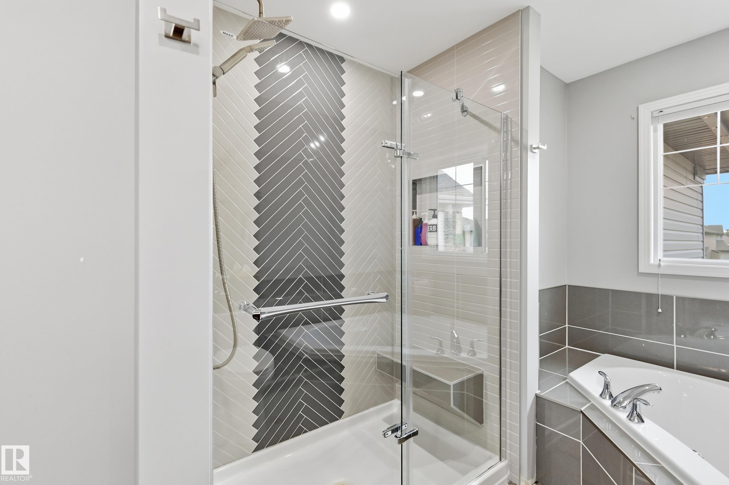 16511 136 ST NW