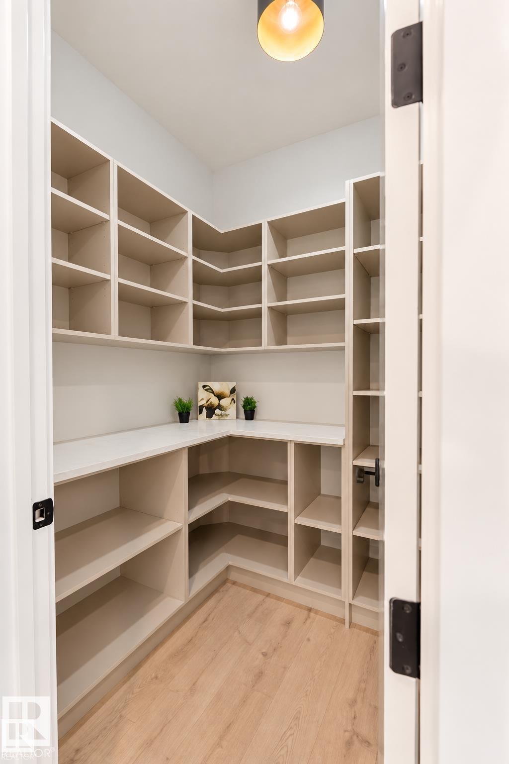 11121 51 ST NW