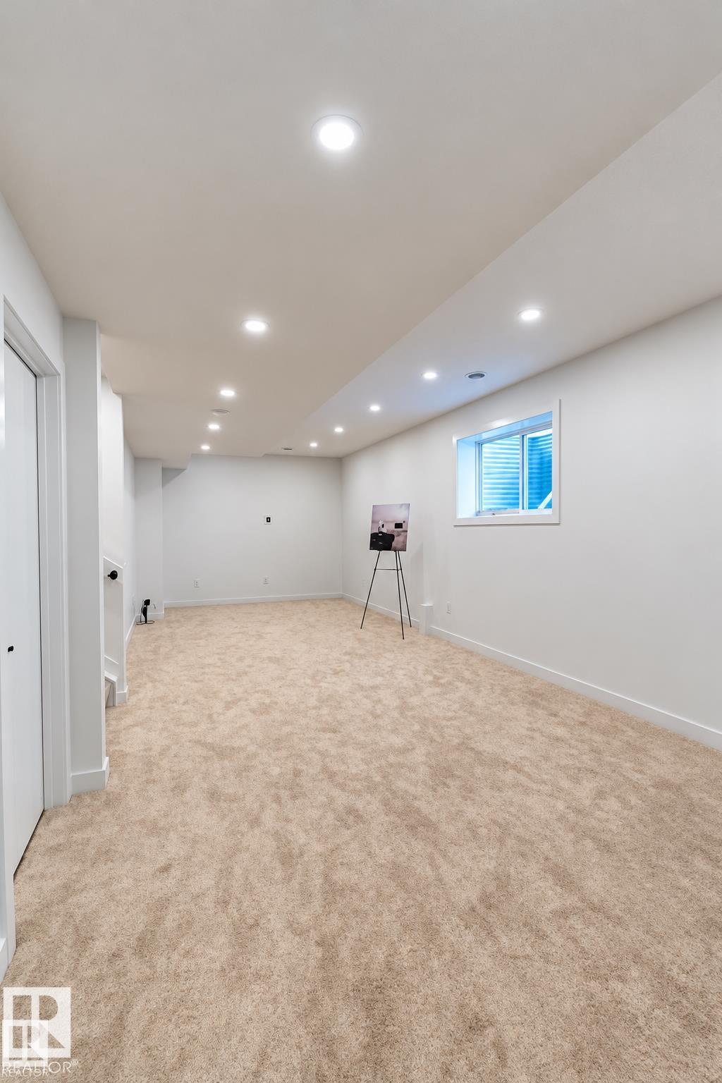 11121 51 ST NW