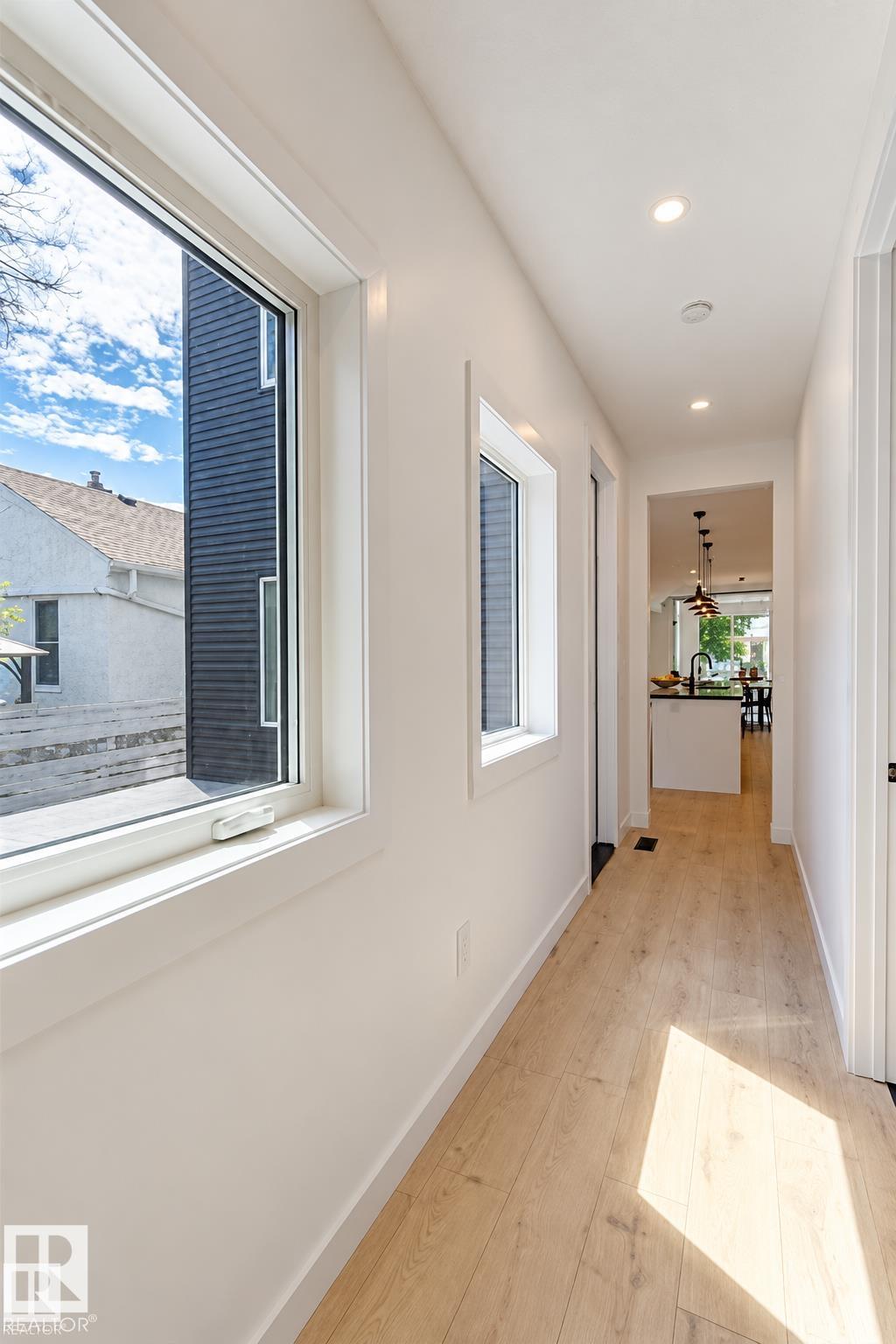 11121 51 ST NW