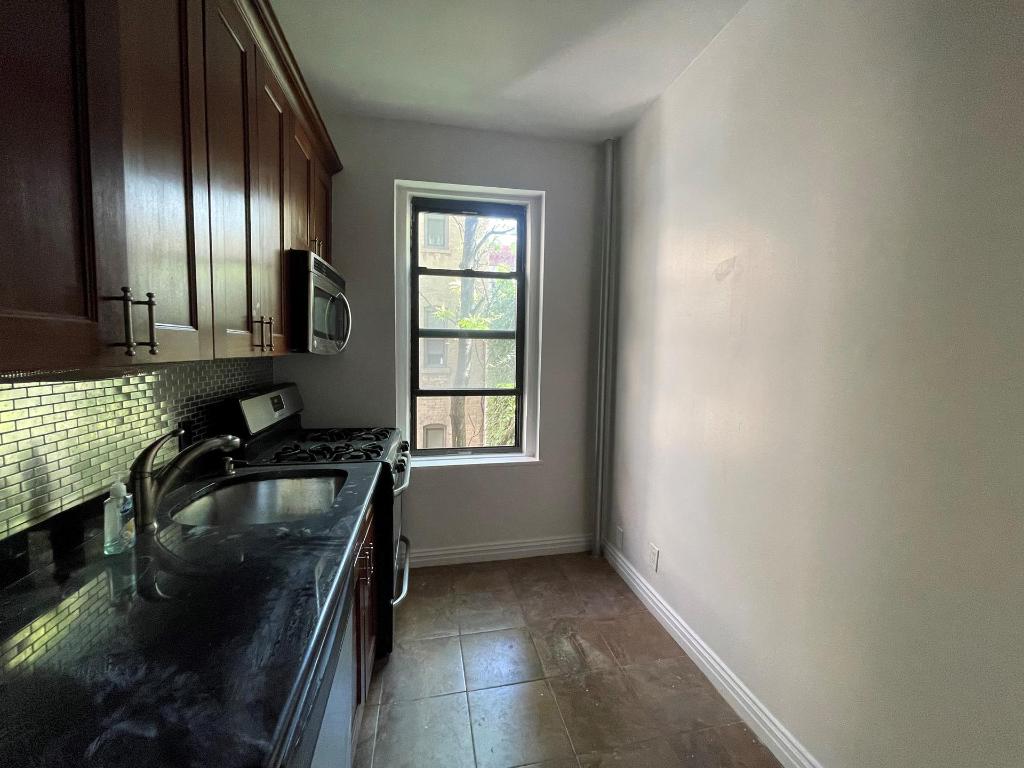 414 W 44TH Street 4F