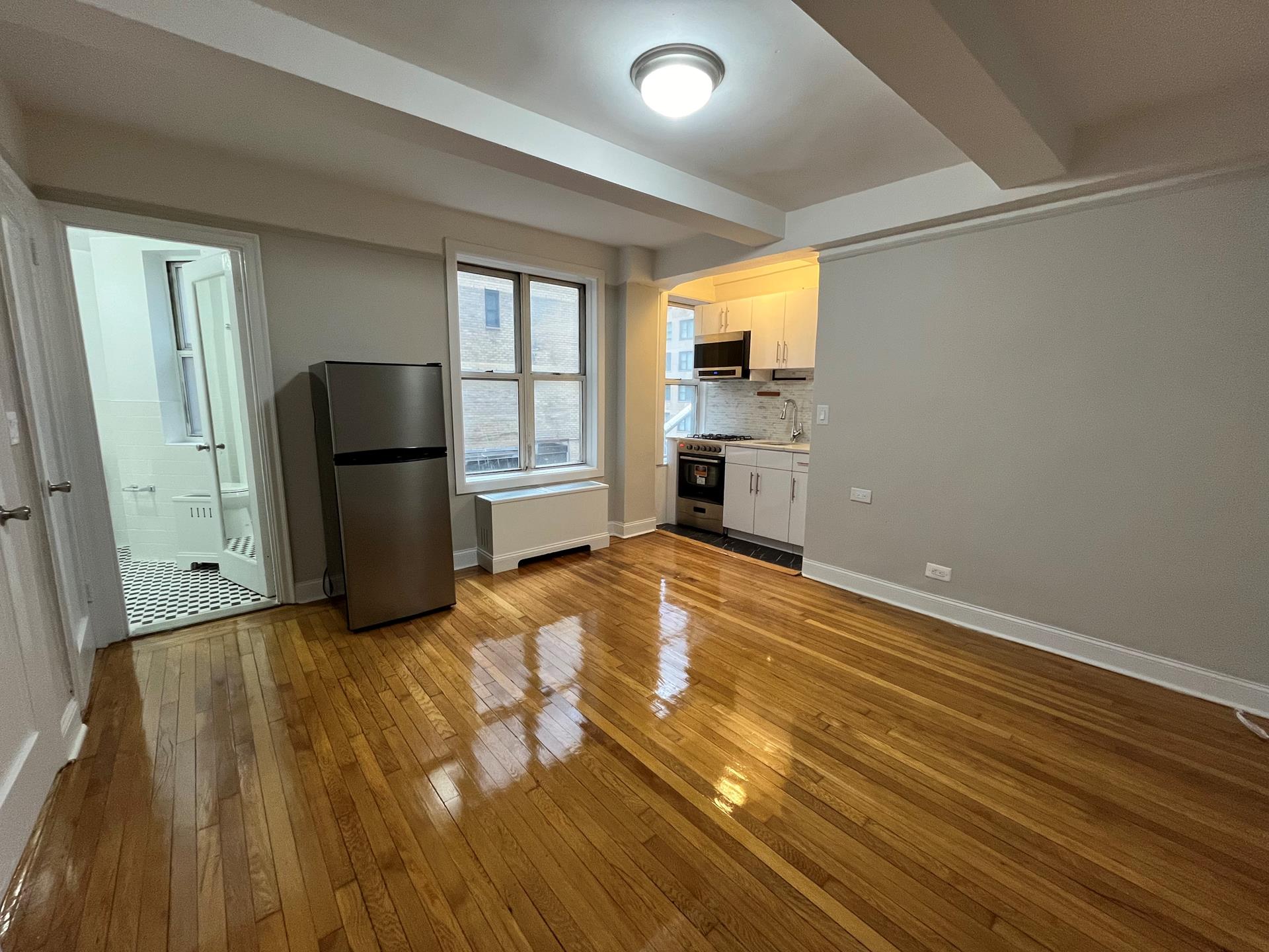 309 W 57TH Street 904