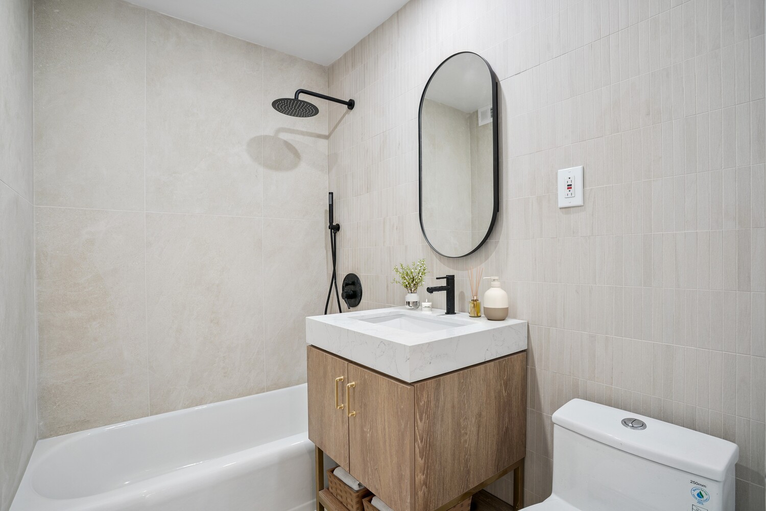 201 E 25TH Street 7G