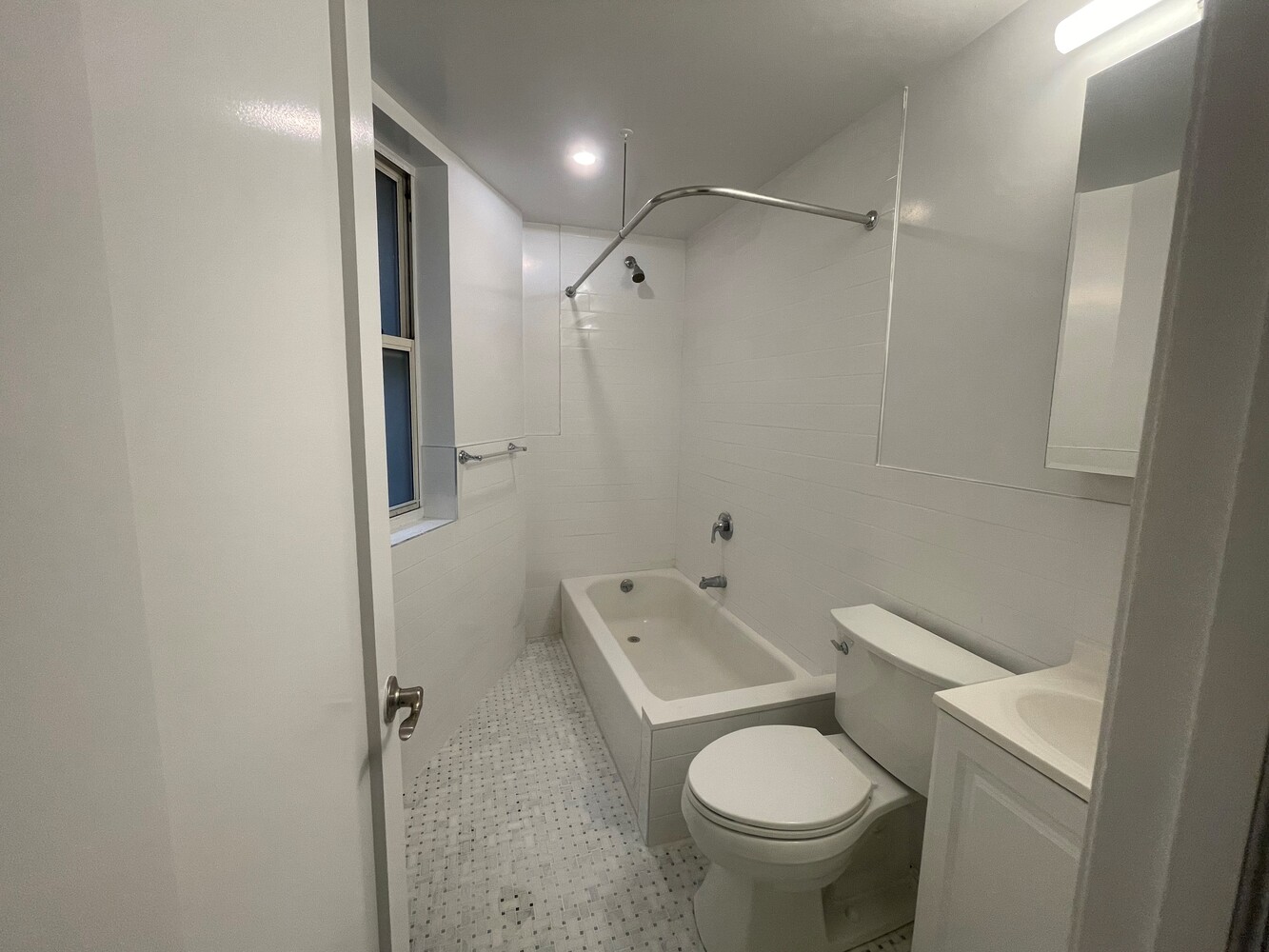 309 W 57TH Street 405
