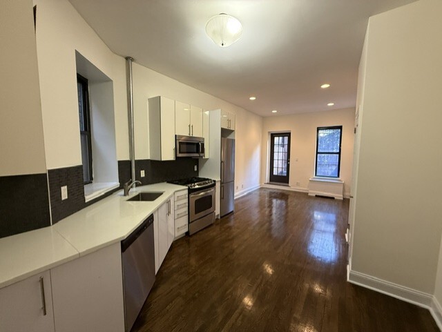 73 THOMPSON Street 1A