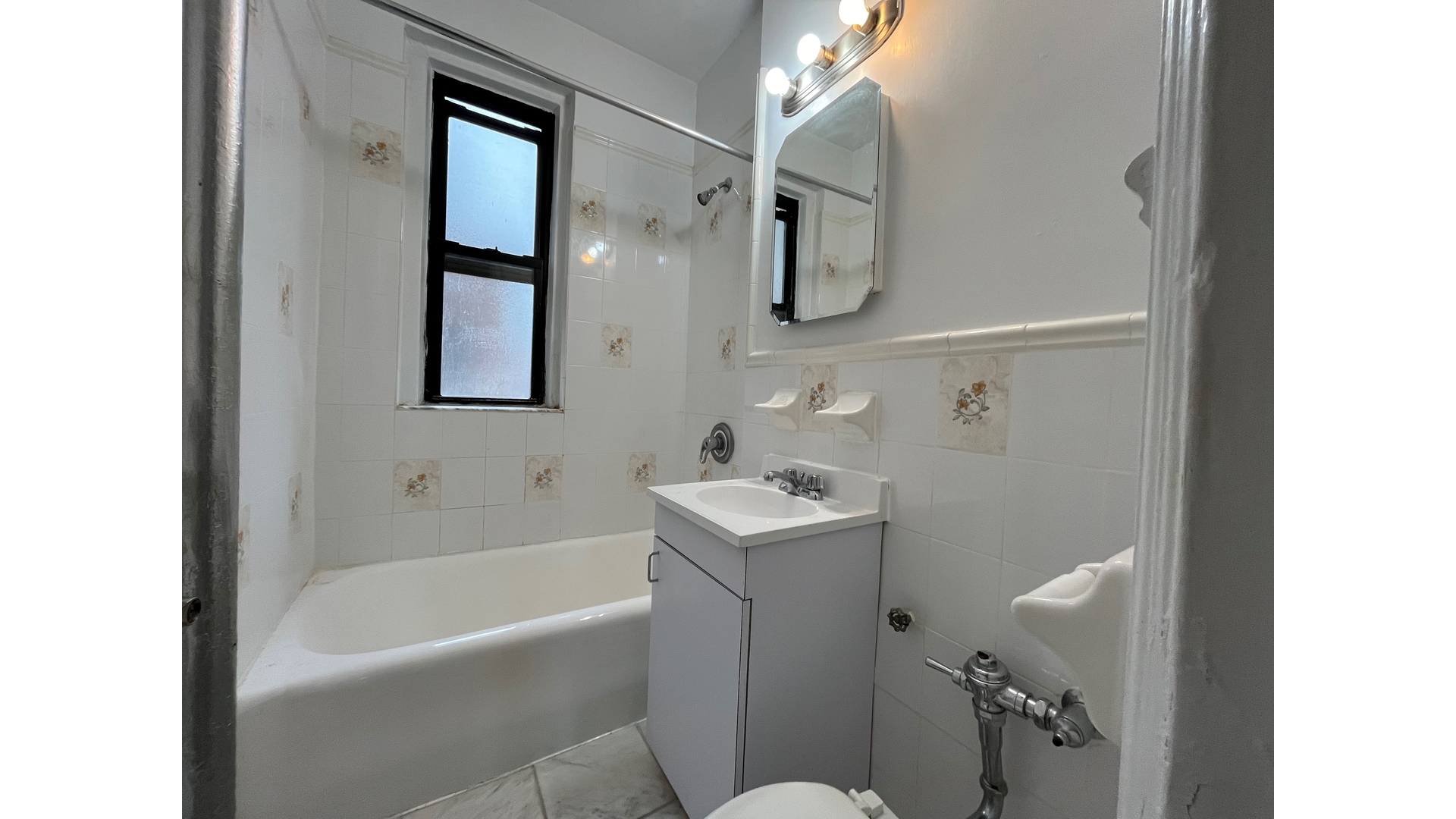 414 W 44TH Street 6A
