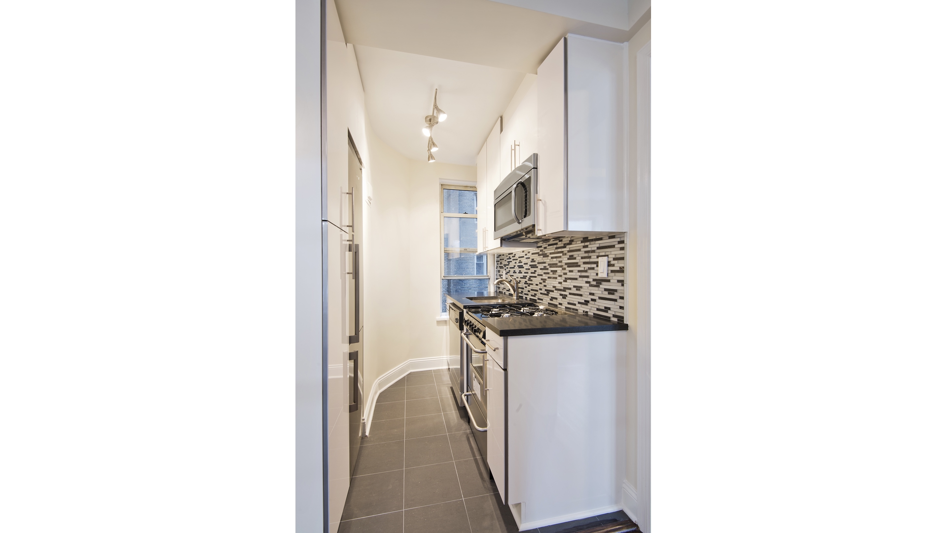 309 W 57TH Street 601