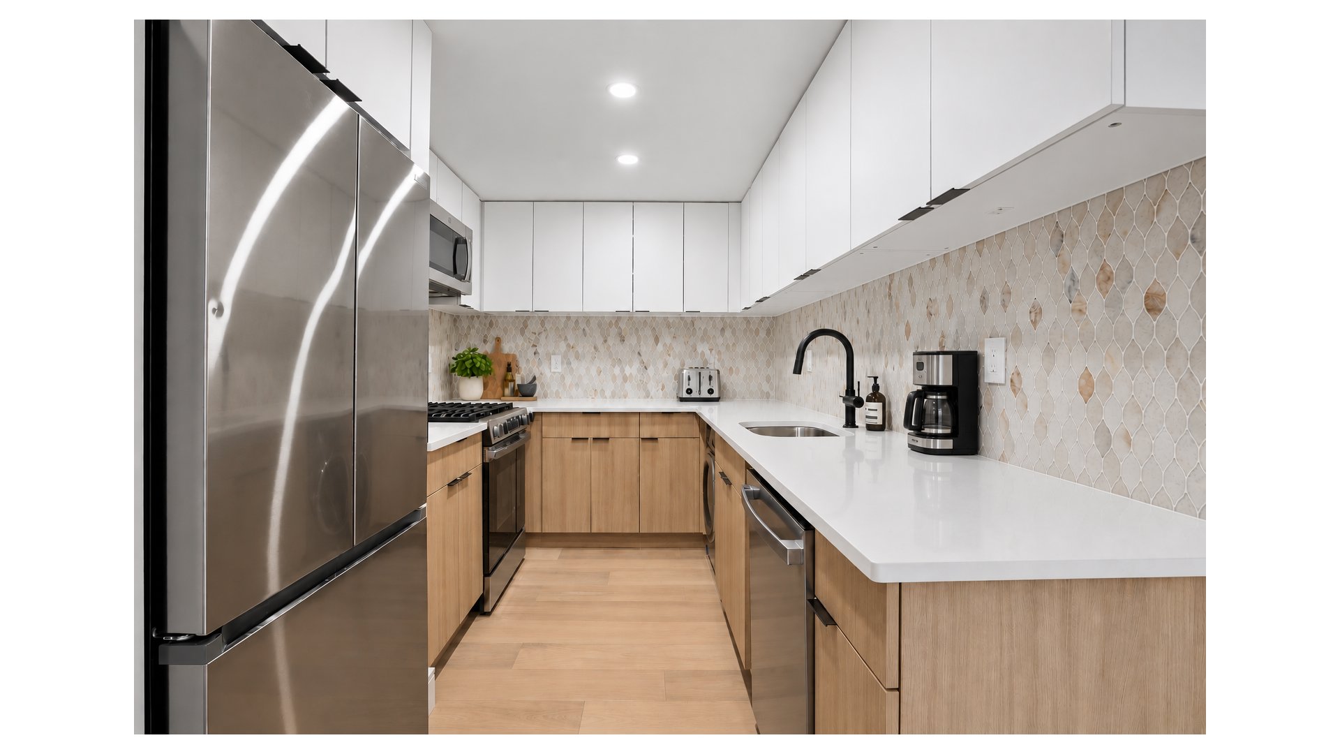 200 E 27TH Street 8W