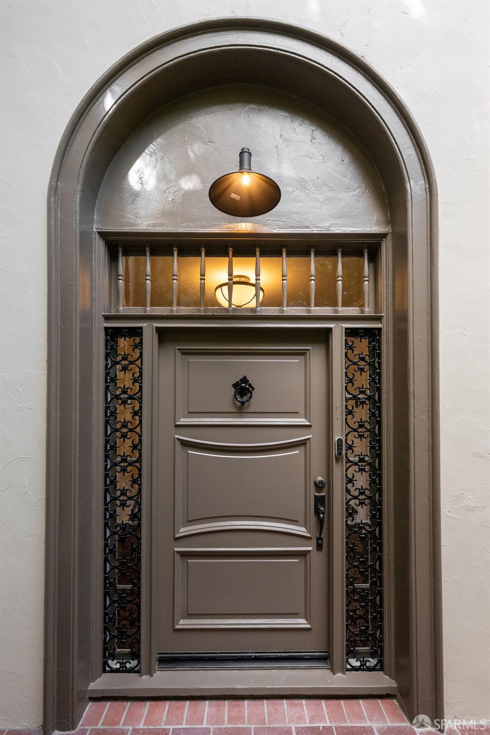 110 Santa Clara Avenue