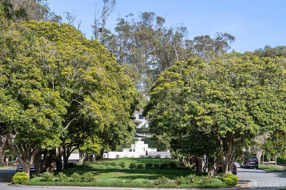110 Santa Clara Avenue